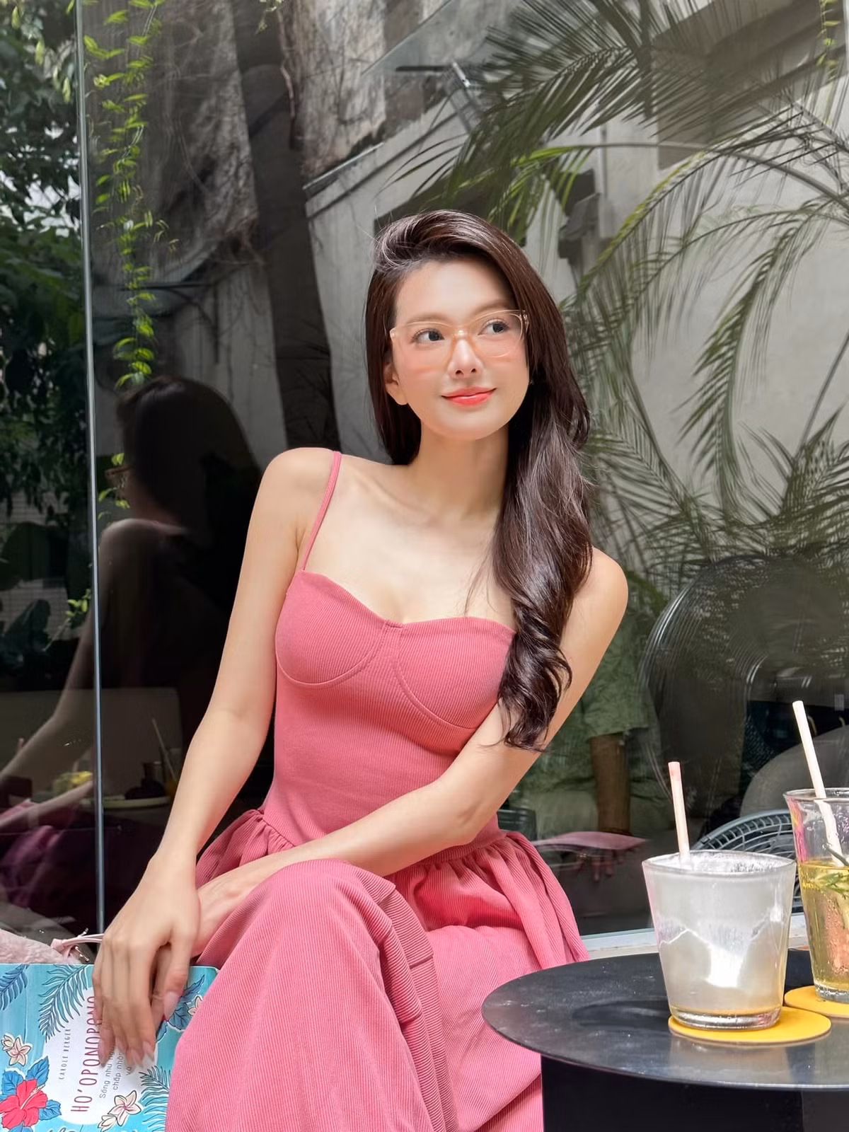 Trên TikTok, Yên Đan có tài khoản cá nhân hơn 970 nghìn lượt theo dõi. Ảnh: FB Yên Đan