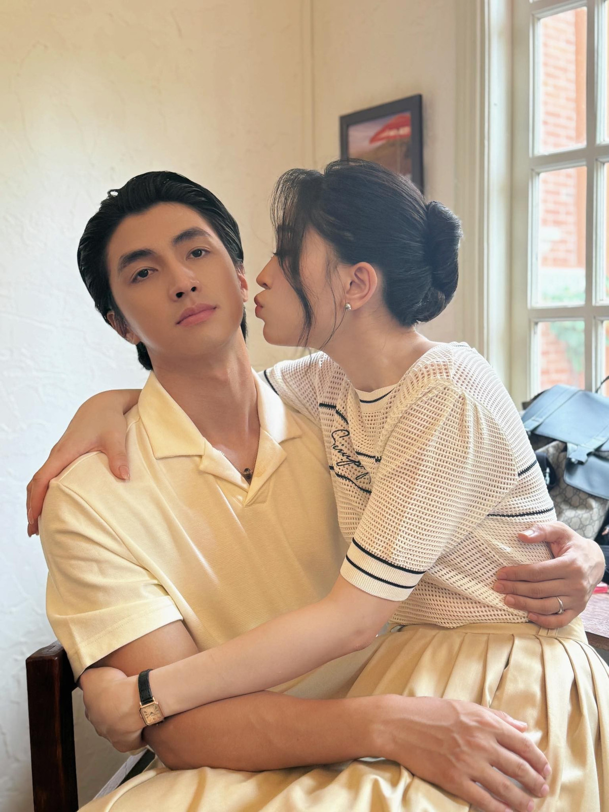 Theo phỏng đoán từ một số khán giả “tinh mắt”, chiếc xe này có mức giá dao động từ 1 đến 2 tỷ đồng ở trên thị trường.