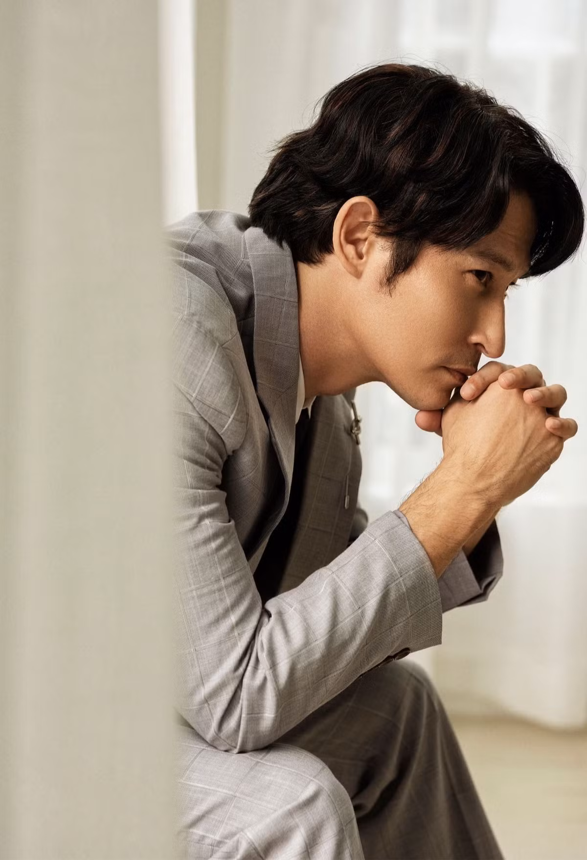 Diễn viên Huy Khánh suy ngẫm: "Tôi sẽ không bao giờ quên ơn những người đã đến với tôi dù chỉ 1 ngọn đèn nhỏ lúc tôi ở trong bóng tối". Ảnh: FB Trần Phan Huy Khánh