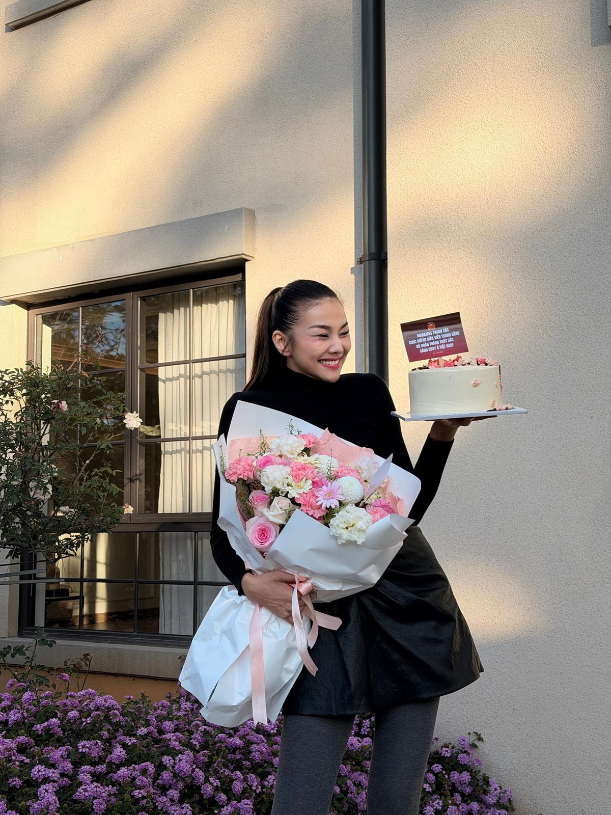 Thanh Hằng hạnh phúc vì kết thúc lịch trình quay phim mới dự kiến ra rạp trong năm 2026. Ảnh: FB Thanh Hằng