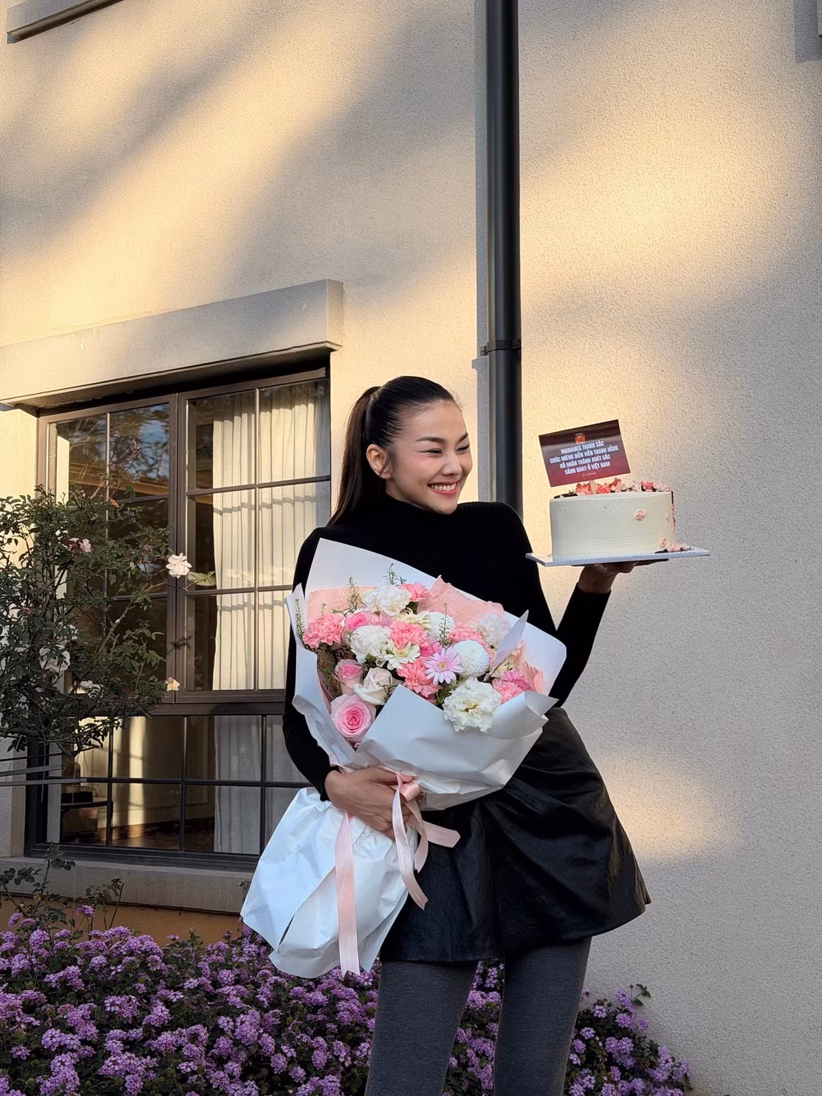 Thanh Hằng hạnh phúc vì kết thúc lịch trình quay phim mới dự kiến ra rạp trong năm 2026. Ảnh: FB Thanh Hằng