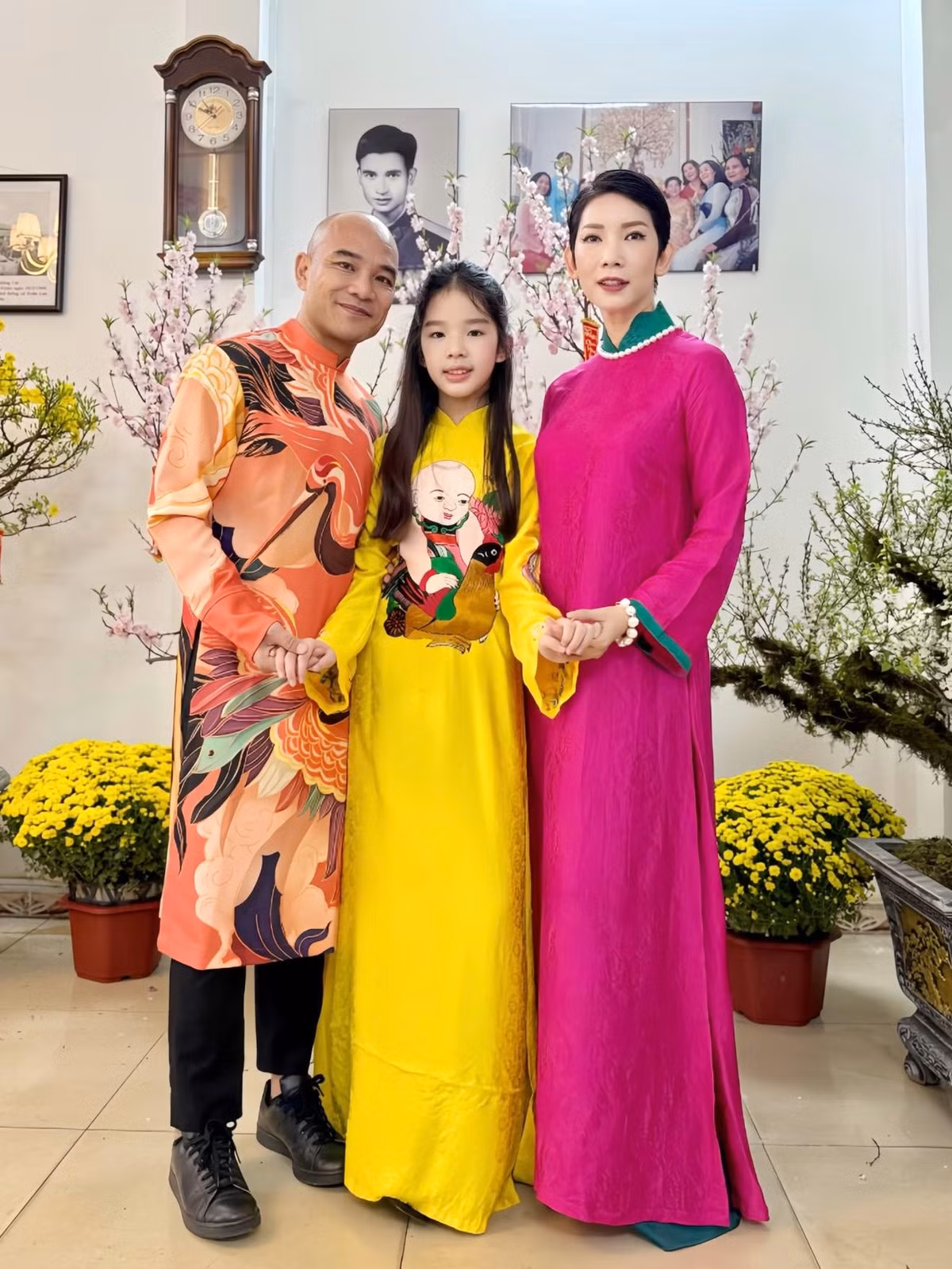 Trước đó, năm 2023, bé Thỏ từng được vinh danh "Người mẫu nhí ấn tượng". Ảnh: FB Nguyen Xuan Lan