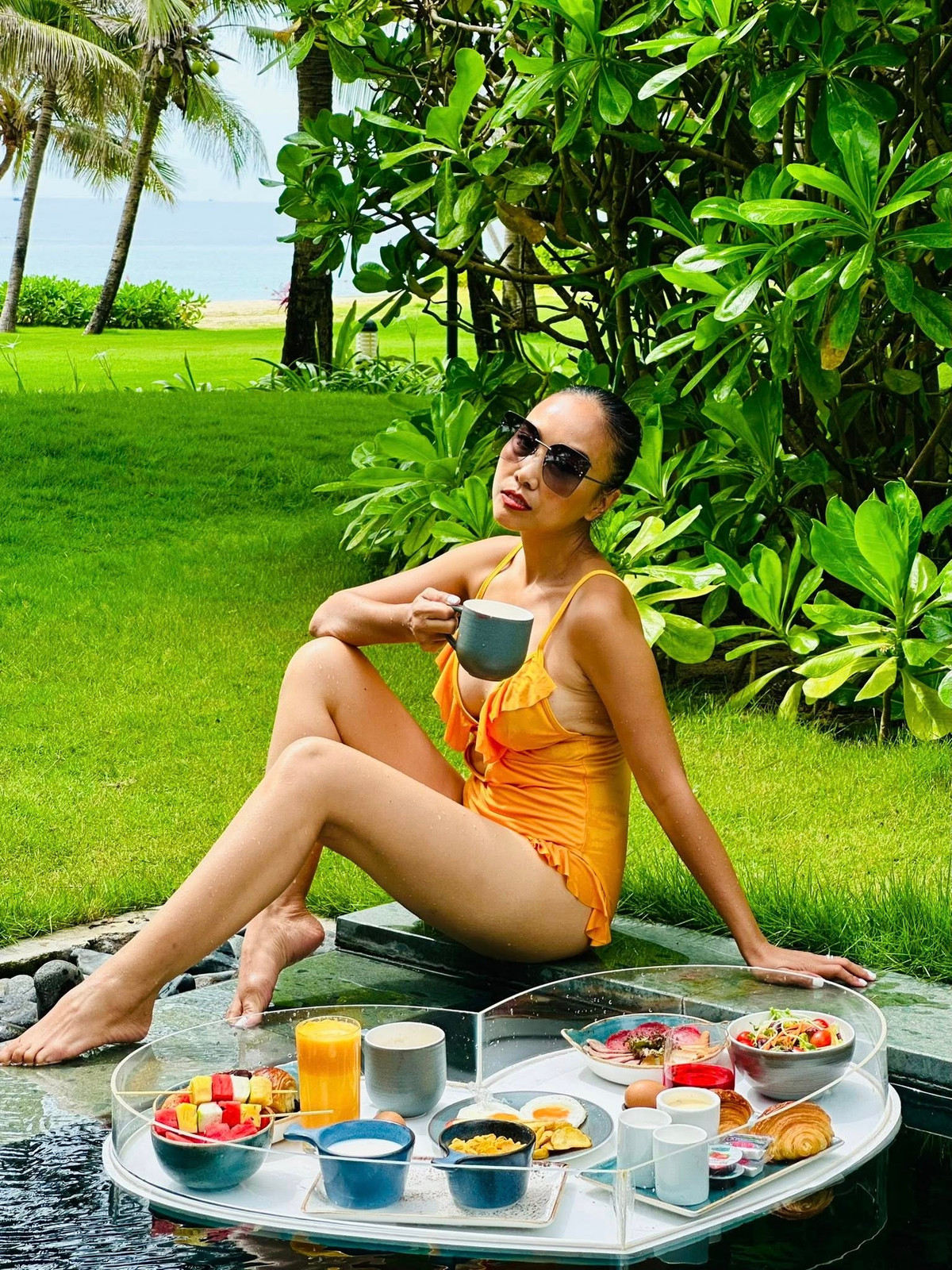 Vóc dáng khỏe khoắn, không chút mỡ thừa của nữ ca sĩ được nhiều lời khen. Ảnh: FB Doan Trang