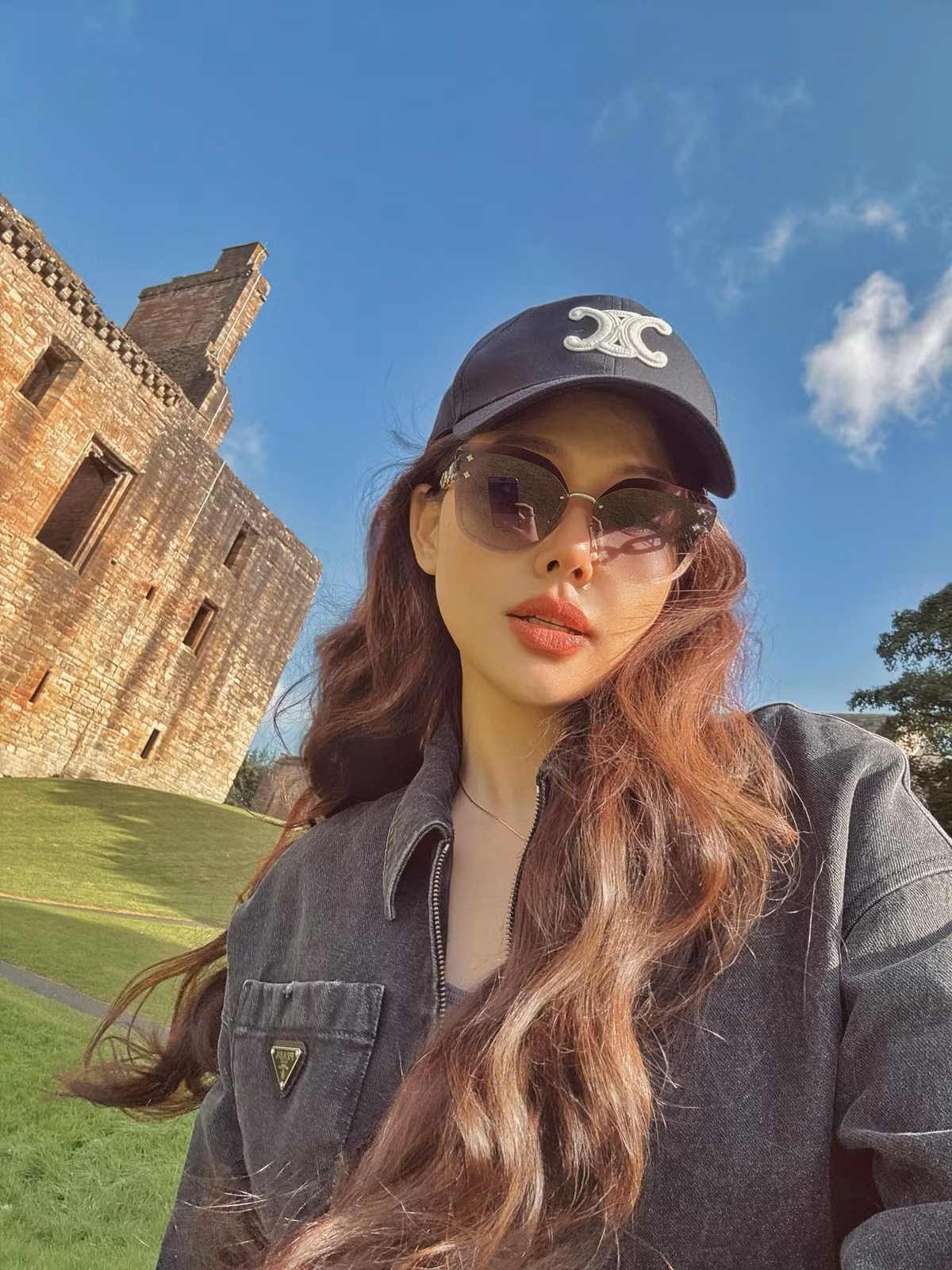 Nếu theo dõi những hình ảnh được Phanh Lee đăng tải, dễ dàng nhận thấy nhan sắc của "phu nhân hào môn" ngày càng mặn mà, vóc dáng ngày càng săn chắc và quyến rũ hơn. Ảnh: FB Phương Anh Lê