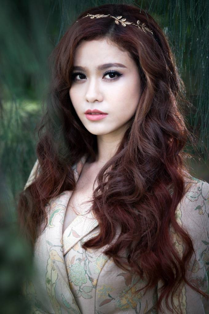 Trương Quỳnh Anh là một trong những nữ nghệ sĩ đa năng của làng giải trí Việt, ghi dấu ấn ở cả vai trò ca sĩ lẫn diễn viên.