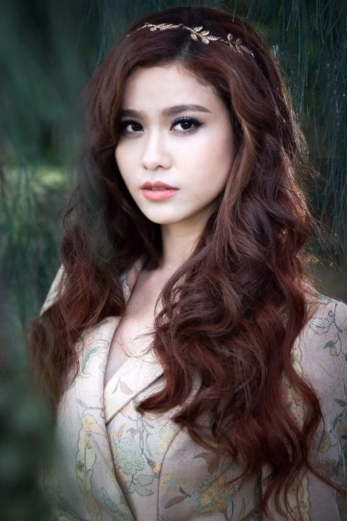 Trương Quỳnh Anh là một trong những nữ nghệ sĩ đa năng của làng giải trí Việt, ghi dấu ấn ở cả vai trò ca sĩ lẫn diễn viên.