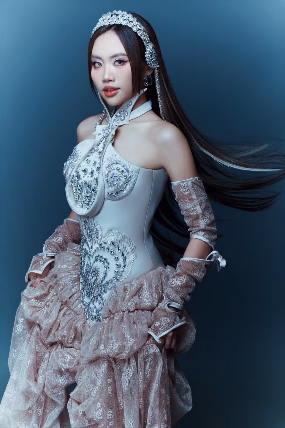 Thế nhưng sau hơn một thập kỷ, Phương Mỹ Chi đã có màn “lột xác” đầy ngoạn mục. Ảnh: FB Phương Mỹ Chi