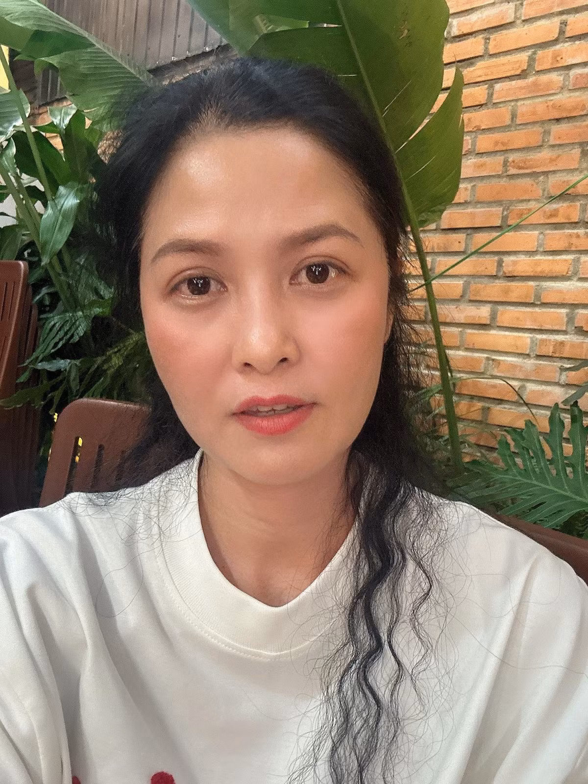 Diễn viên Thúy Hà "Mưa đỏ" than thở khi bị 2 con trai chê béo. Ảnh: FB Đinh Thị Thúy Hà