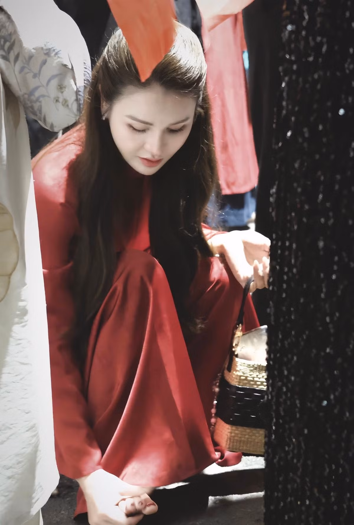 Lương Thu Trang được biết đến là một gương mặt tài năng của điện ảnh và truyền hình Việt. Sau khi tốt nghiệp diễn viên loại Giỏi tại Cao đẳng Nghệ thuật Hà Nội, cô đầu quân vào Nhà hát Tuổi trẻ từ năm 2009.