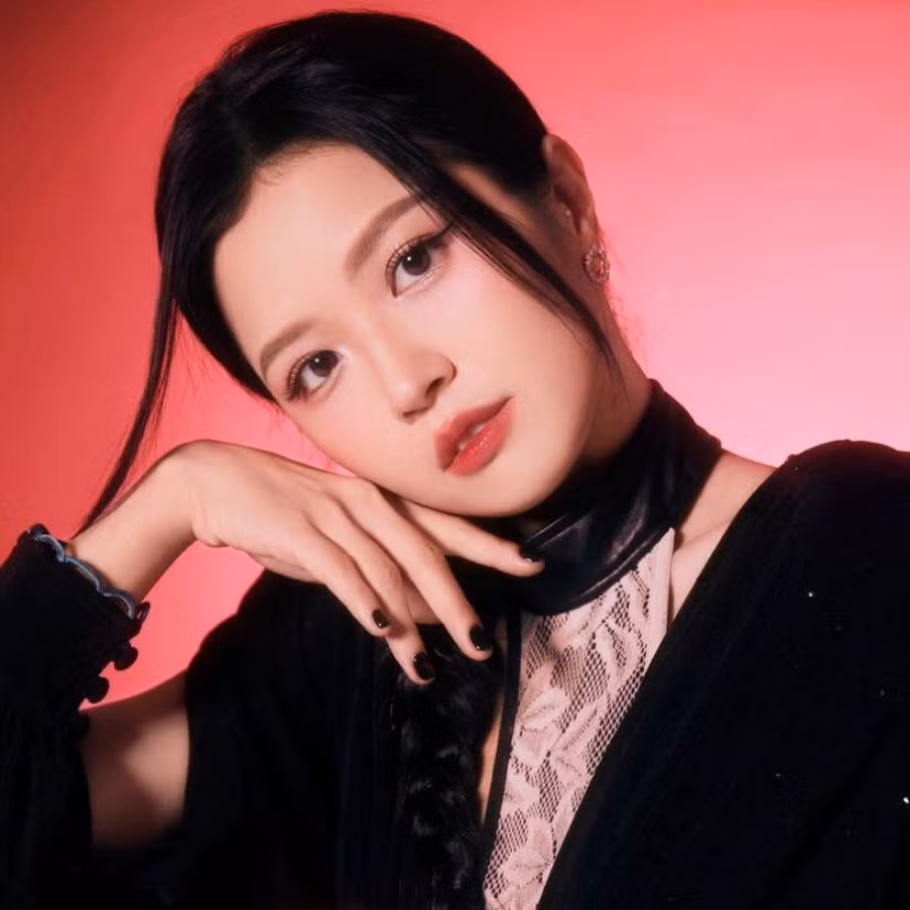 Phong cách thời trang của Suni cũng góp phần định hình thương hiệu cá nhân.