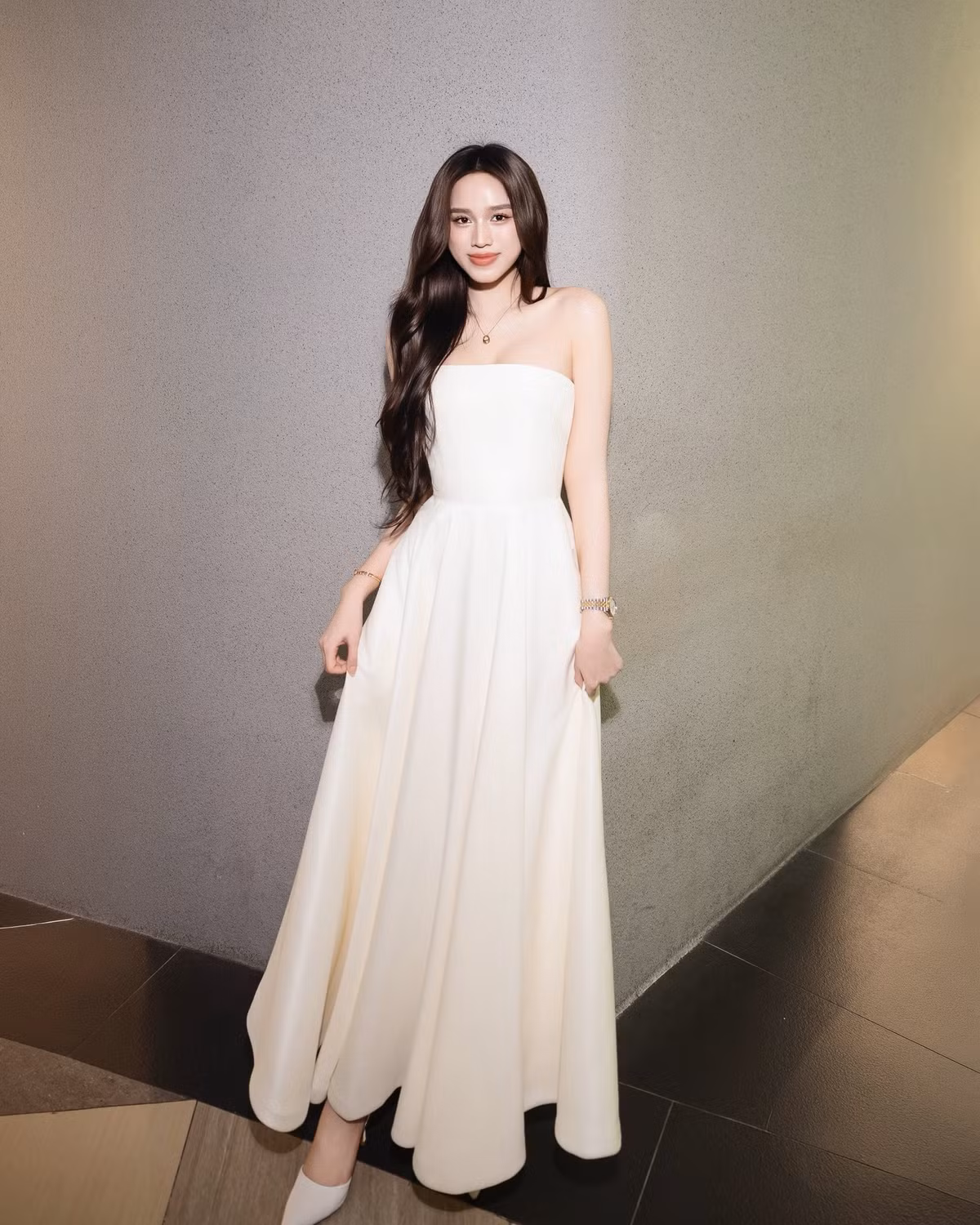 Hoa hậu Đỗ Thị Hà hiếm hoi đi sự kiện sau đám cưới với thiếu gia Viết Vương. Ảnh: FB Đỗ Thị Hà