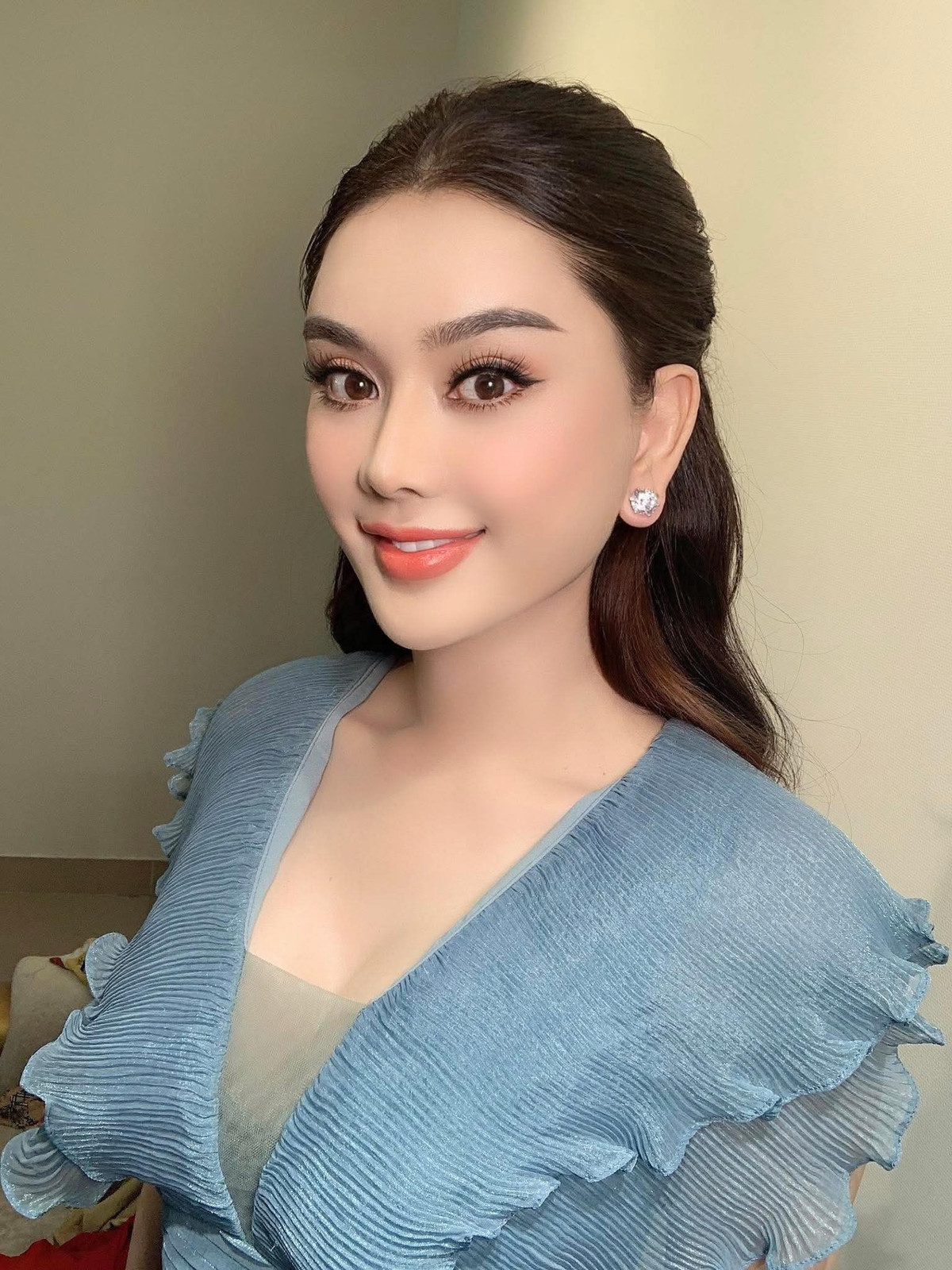 Lâm Khánh Chi đang độc thân: "Thời gian trôi qua rất nhanh chớp mắt 1 cái đã gần 4 năm em sống độc thân. Ảnh: FB Lâm Khánh Chi