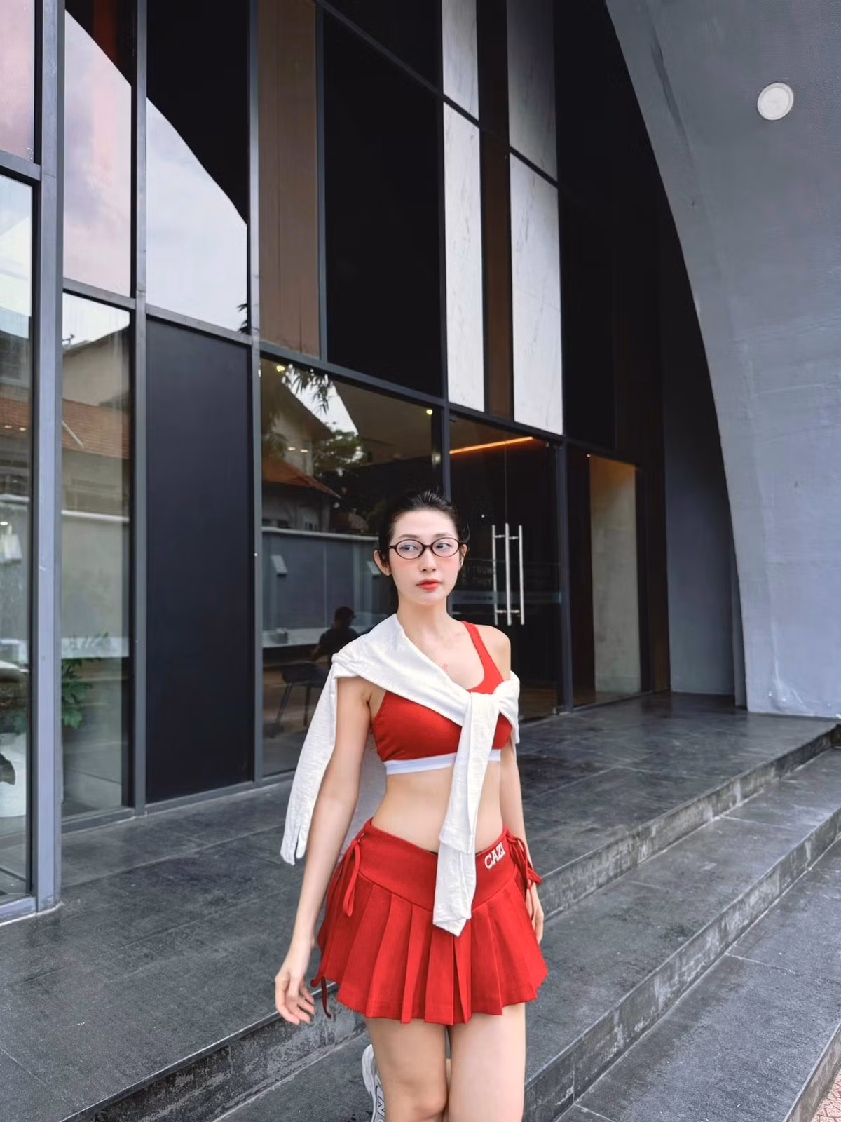 Nữ ca sĩ Khổng Tú Quỳnh xinh đẹp, trẻ trung khi diện trang phục thể thao khoẻ khoắn. Ảnh: FB Khổng Tú Quỳnh