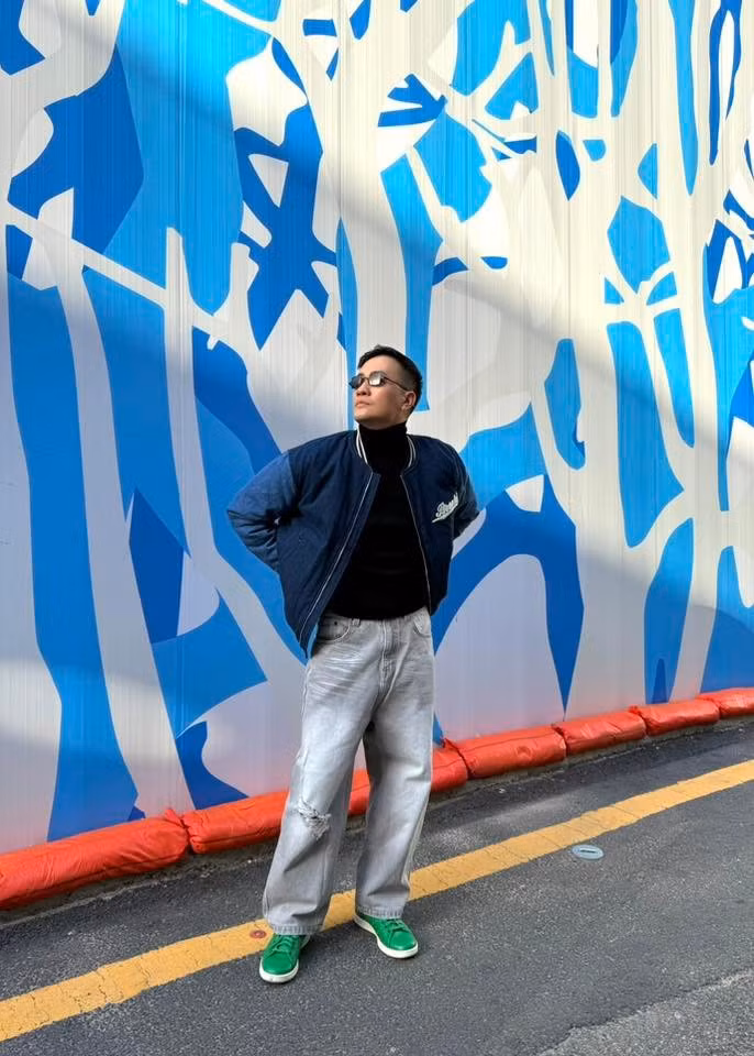 Anh được yêu mến bởi nét diễn tự nhiên, lối thể hiện tinh tế và đặc biệt là hình tượng công tử phong lưu, lịch lãm.