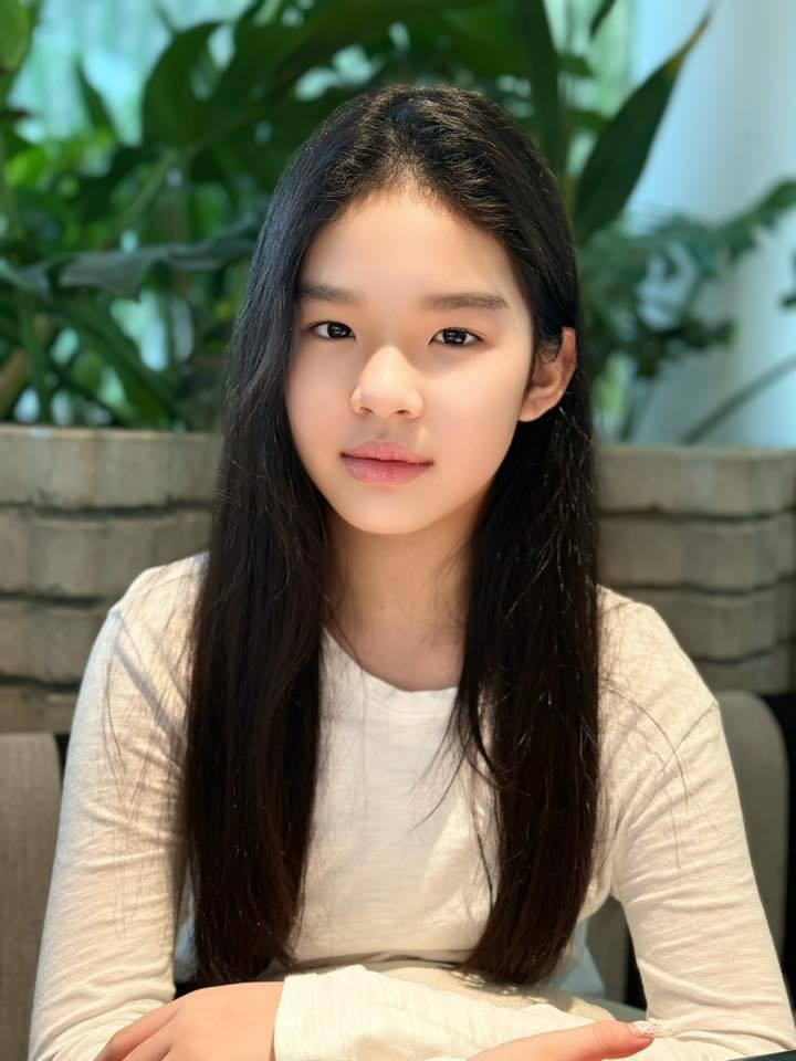 Vóc dáng, biểu cảm của con gái Xuân Lan khi làm mẫu, chụp ảnh được nhiều người khen ngợi và dự đoán tương lai con gái Xuân Lan sẽ trở thành siêu mẫu như mẹ.