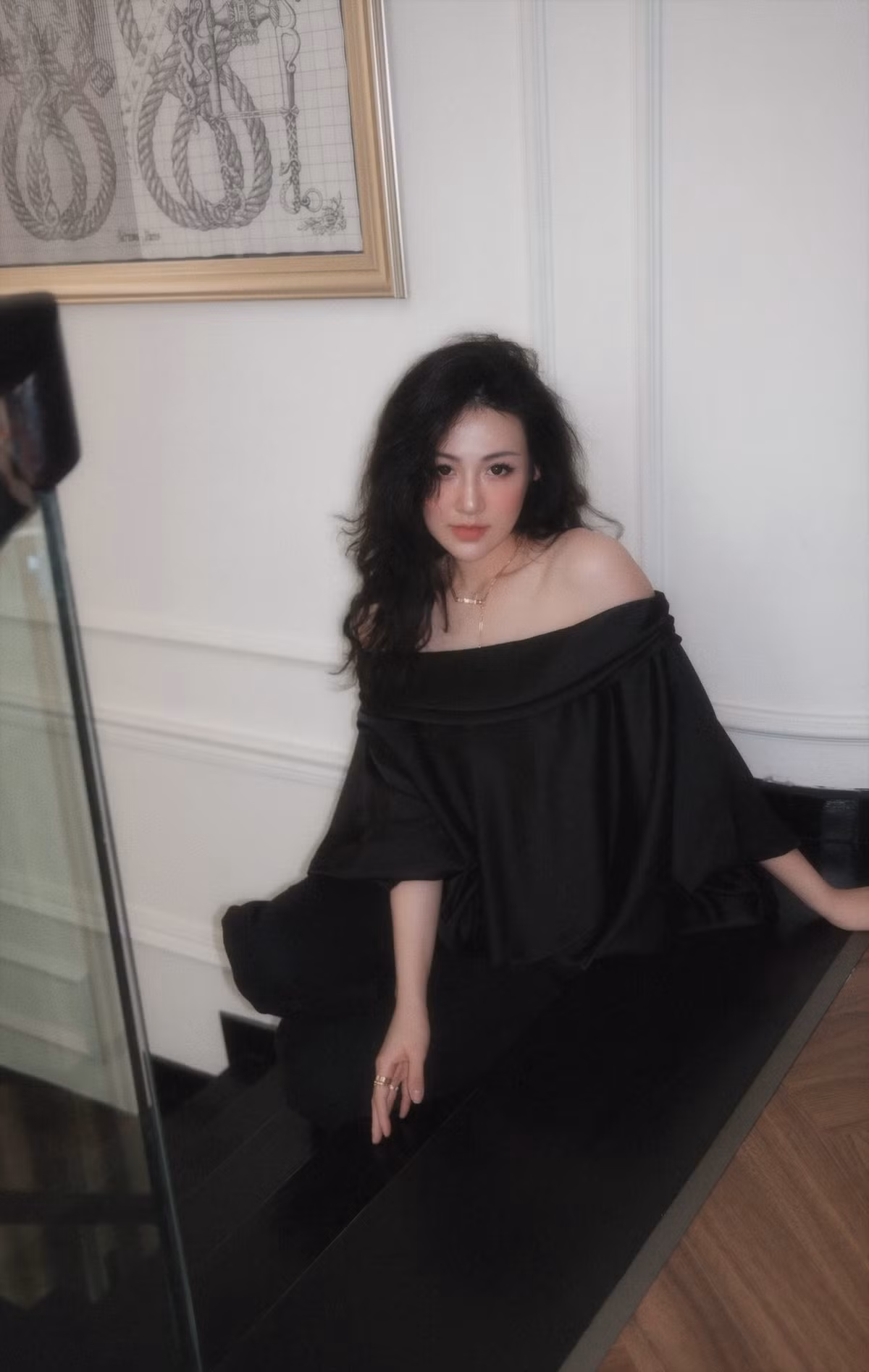 Á hậu Tú Anh khoe tóc mới. Ảnh: FB Duong Tu Anh