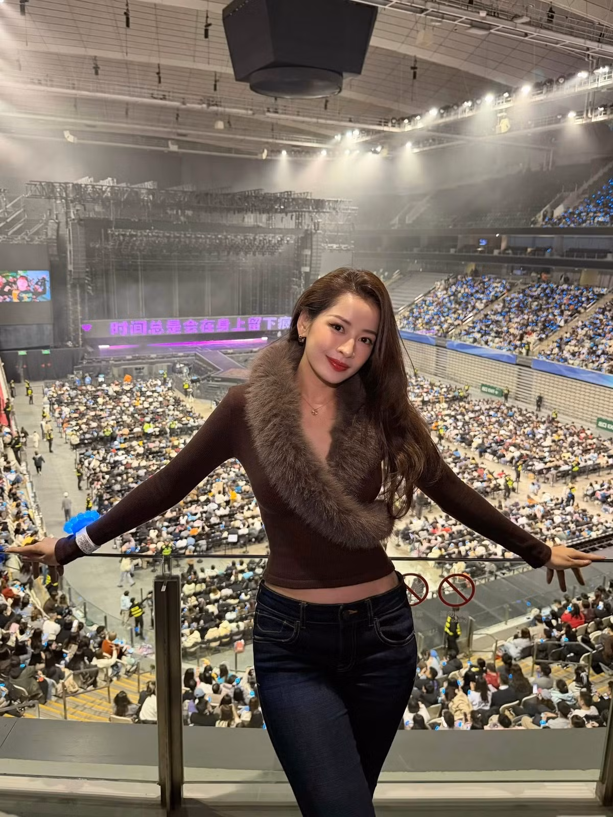 Dù giọng hát vẫn là chủ đề gây tranh cãi, nhưng không thể phủ nhận rằng nhan sắc và thần thái của Chi Pu ngày càng thăng hạng rõ rệt.