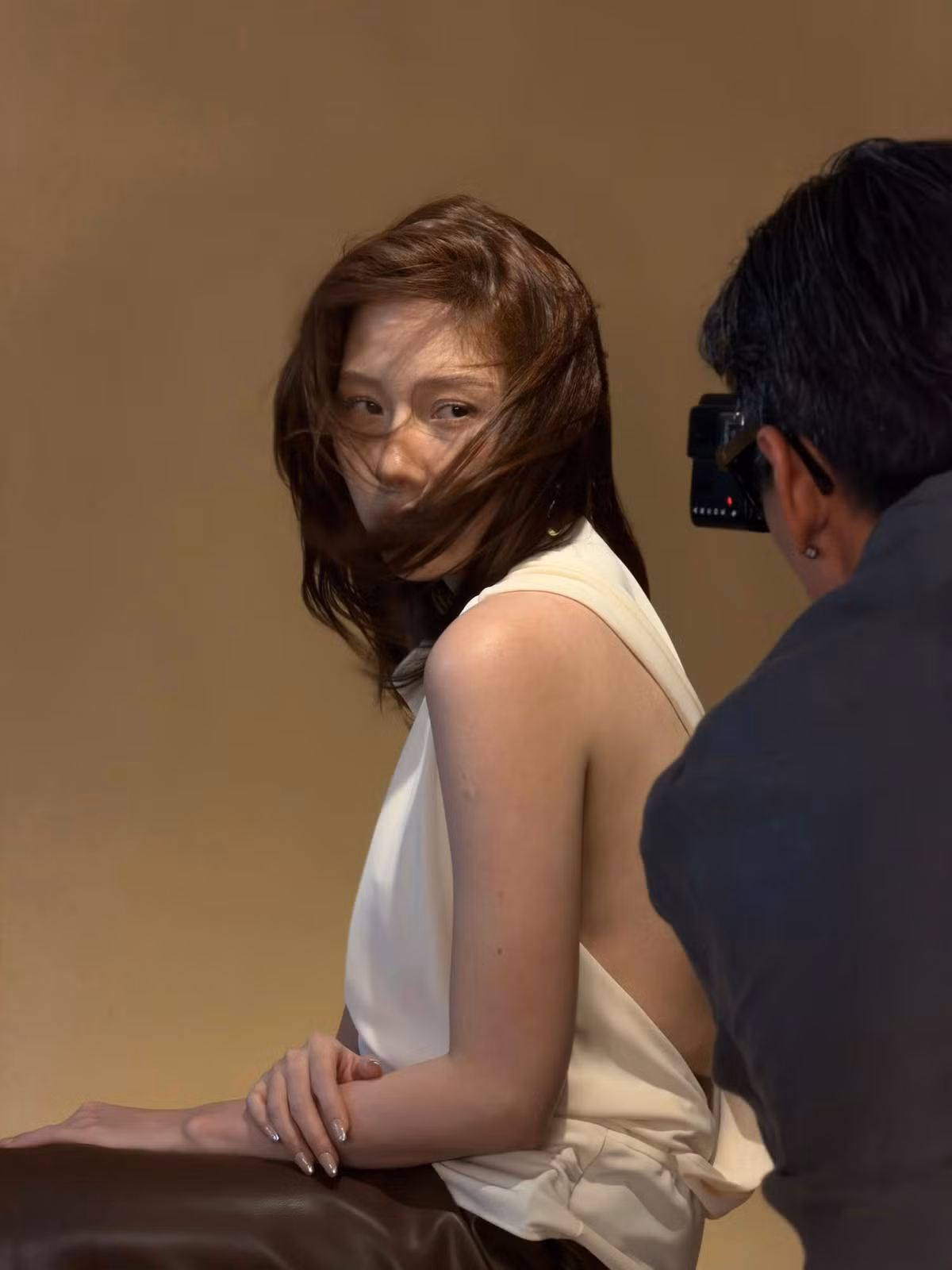 Bộ ảnh lần này không chỉ đánh dấu cột mốc tuổi 26 mà còn cho thấy sự trưởng thành rõ rệt của Huỳnh Uyển Ân.