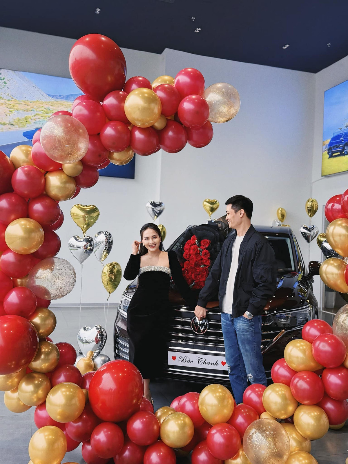 Vào đầu năm 2025, nữ diễn viên Bảo Thanh cùng ông xã đi nhận chiếc xe hơi mới tậu.