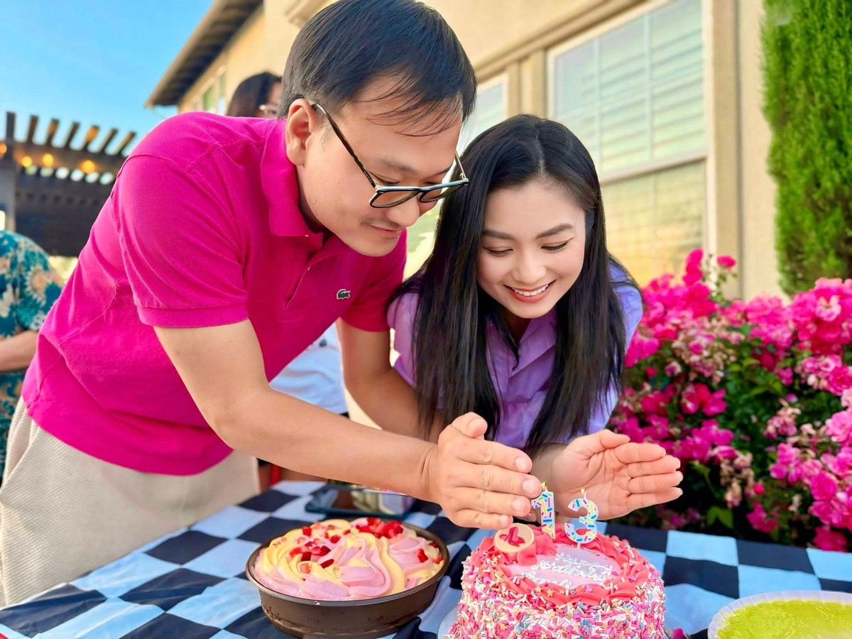 Vợ chồng Diệu Hương mừng sinh nhật con gái 13 tuổi ở Mỹ. Ảnh: FB Diệu Hương