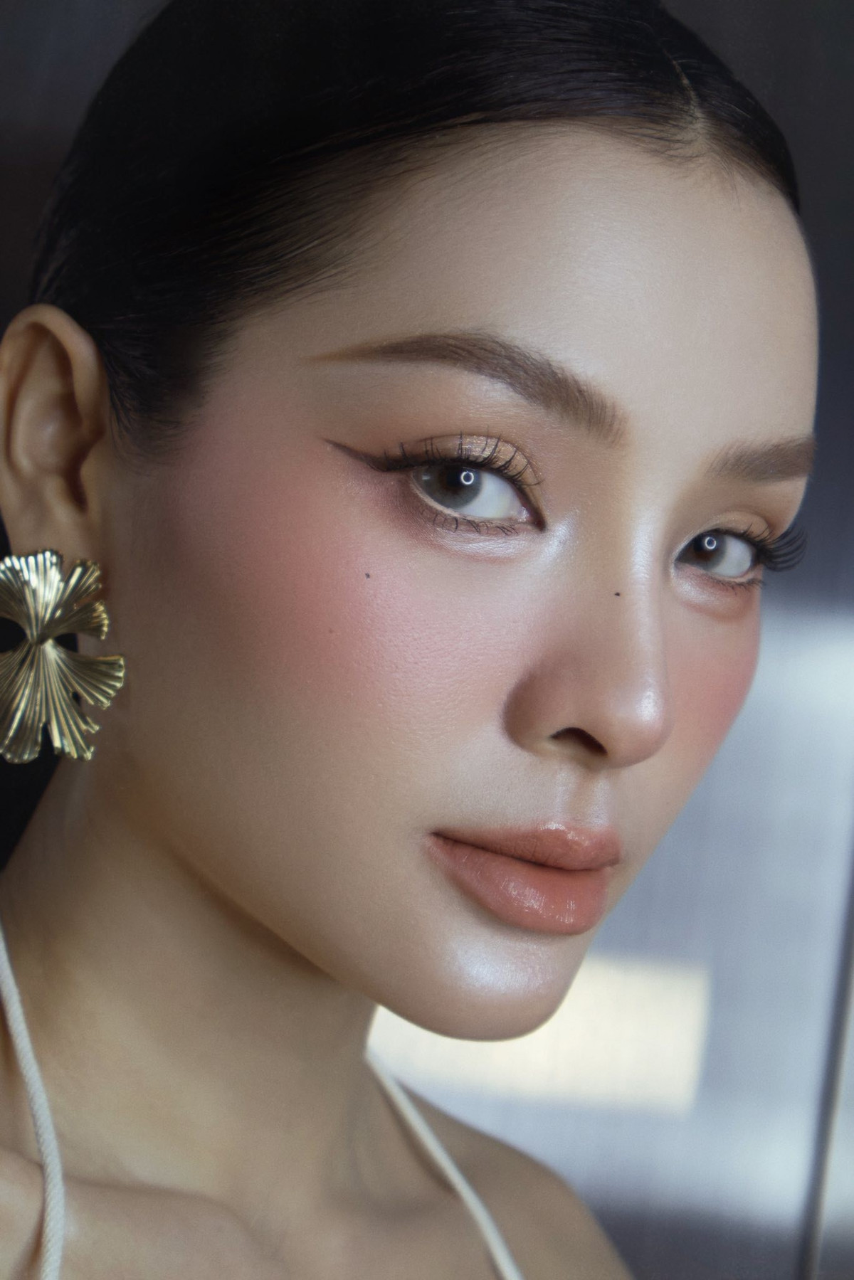 Phương Trinh Jolie zoom cận nhan sắc mẹ 3 con. Ảnh: FB Phương Trinh Jolie