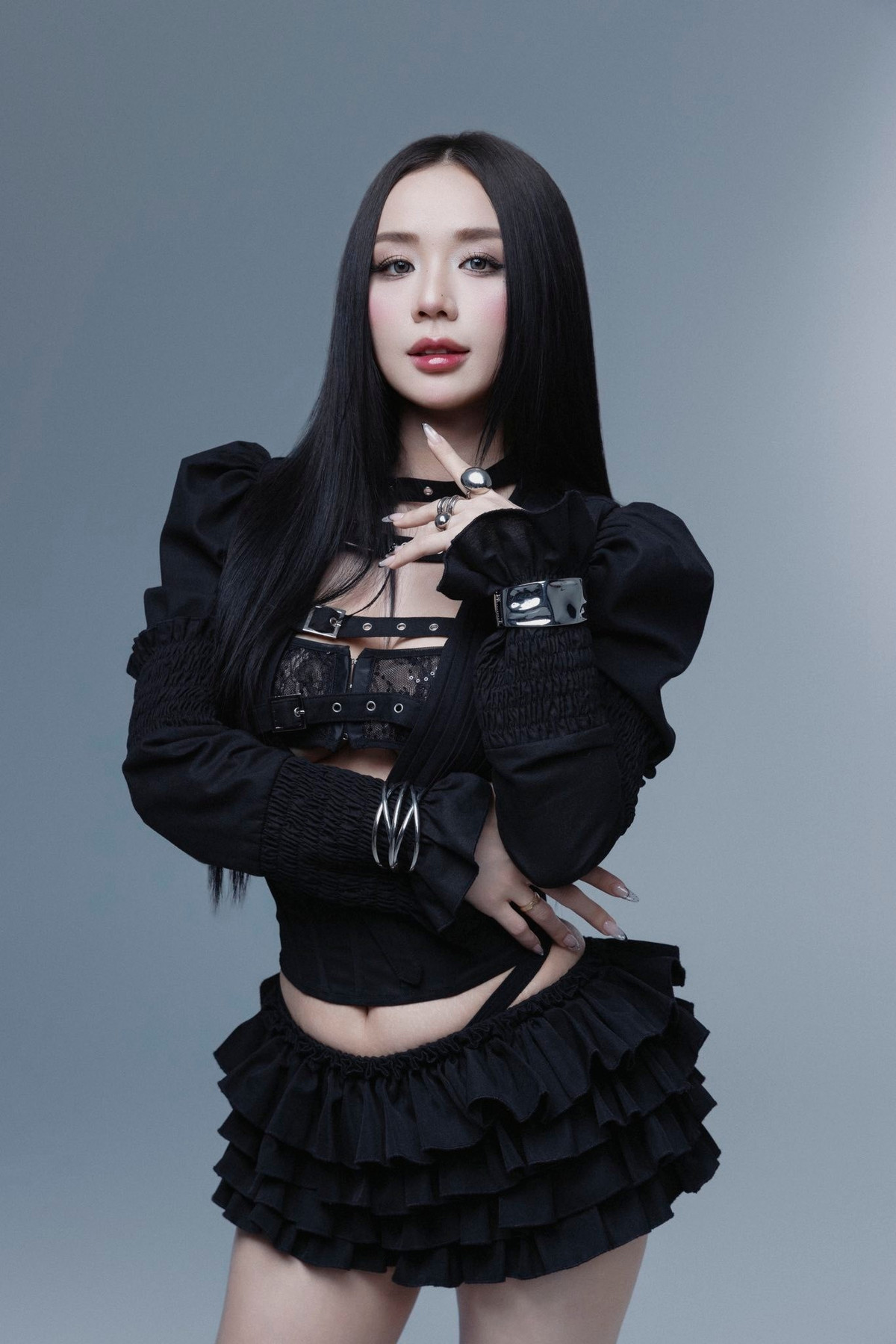 Cindy Lư vốn nổi tiếng với vẻ đẹp ngọt ngào, gợi cảm.