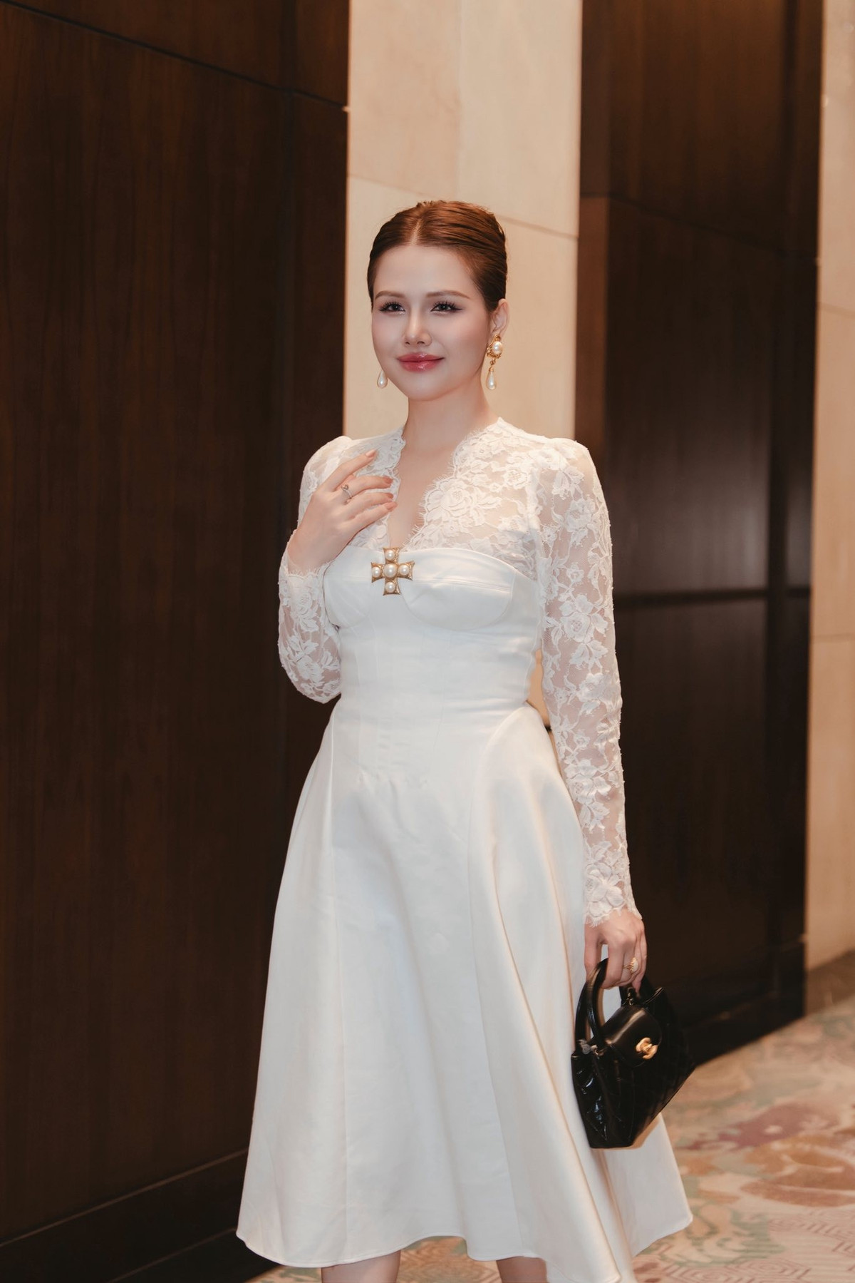 Dù không còn hoạt động nghệ thuật sôi nổi như trước, Phanh Lee vẫn thường xuyên khiến công chúng xuýt xoa mỗi lần xuất hiện.