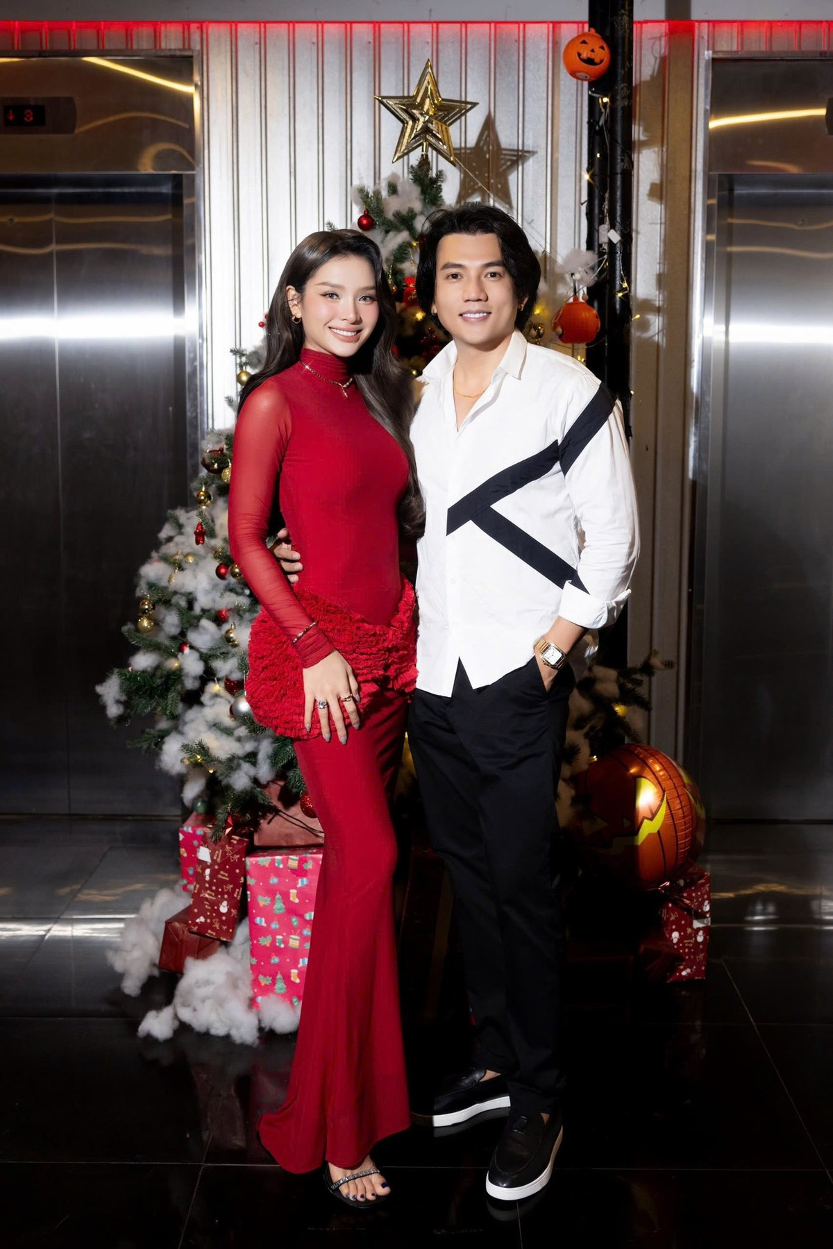 Quý Bình đến sự kiện ủng hộ bà xã Phương Trinh Jolie. Ảnh: FB Phương Trinh Jolie