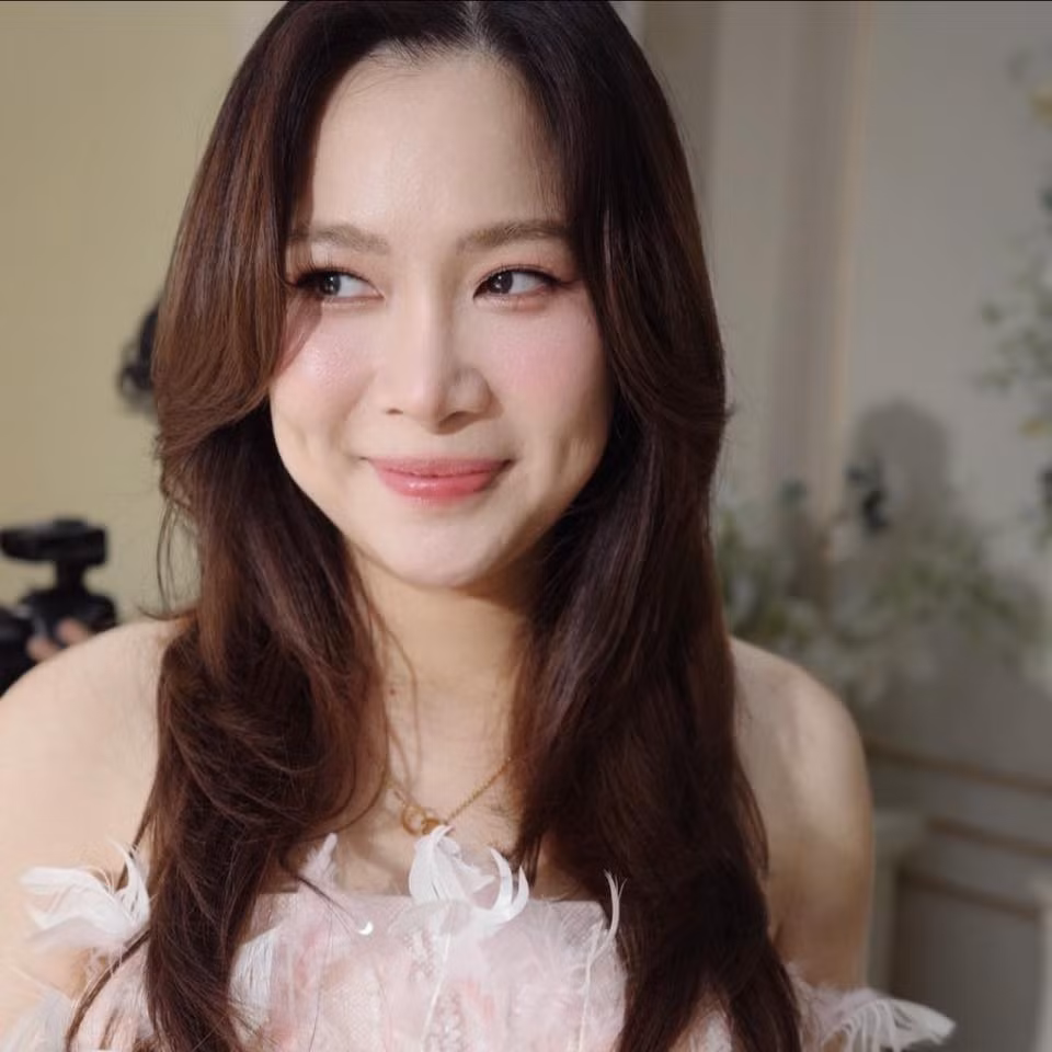 Hiện tại, Duy Uyên đã bước sang tuổi 42 nhưng gương mặt vẫn giữ được nét thanh tú, làn da mịn màng và vóc dáng thon gọn. Ảnh: FB Duy-uyen Nguyen