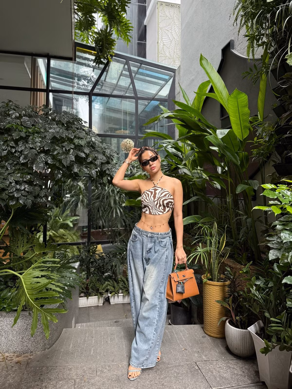 "Gái ba con" Phương Trinh Jolie khiến nhiều người trầm trồ khi khoe cơ bụng săn chắc. Ảnh: FB Phương Trinh Jolie