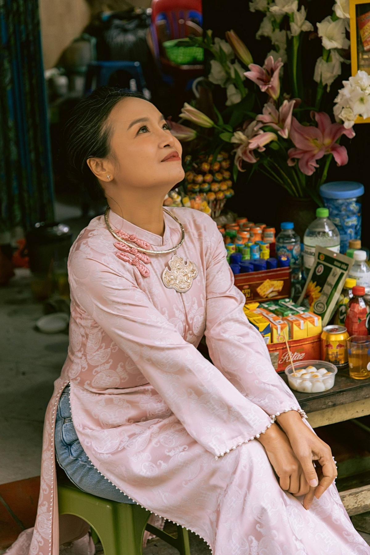 Nghệ sĩ Tú Oanh bồi hồi nhớ Tết xưa. Ảnh: FB Oanh Le Tu