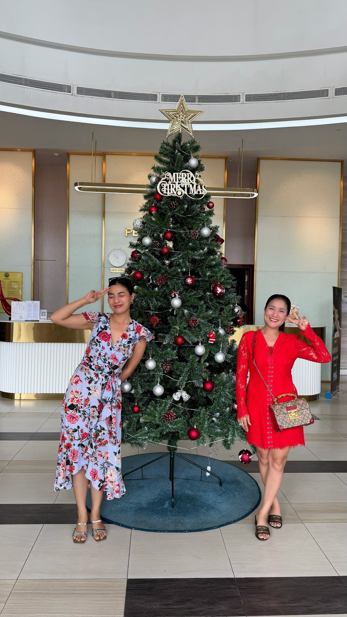 MC Cát Tường đưa con gái đi chơi Giáng sinh sớm. Ảnh: FB Nguyễn Trí Cát Tường