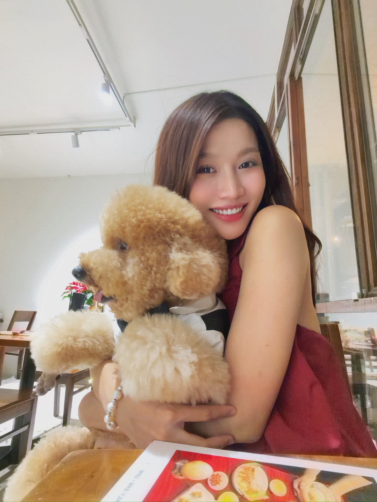 Vợ chồng Chế Nguyễn Quỳnh Châu và doanh nhân Phát Nguyễn đang đếm từng ngày đón thiên thần nhỏ chào đời.