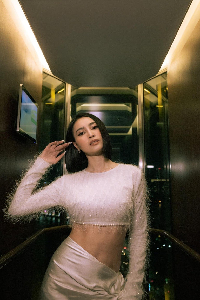 Việc “lột xác” với mái tóc ngắn lần nữa cho thấy Ninh Dương Lan Ngọc không ngại thay đổi để làm mới hình ảnh cá nhân. Ảnh: FB Ninh Dương Lan Ngọc