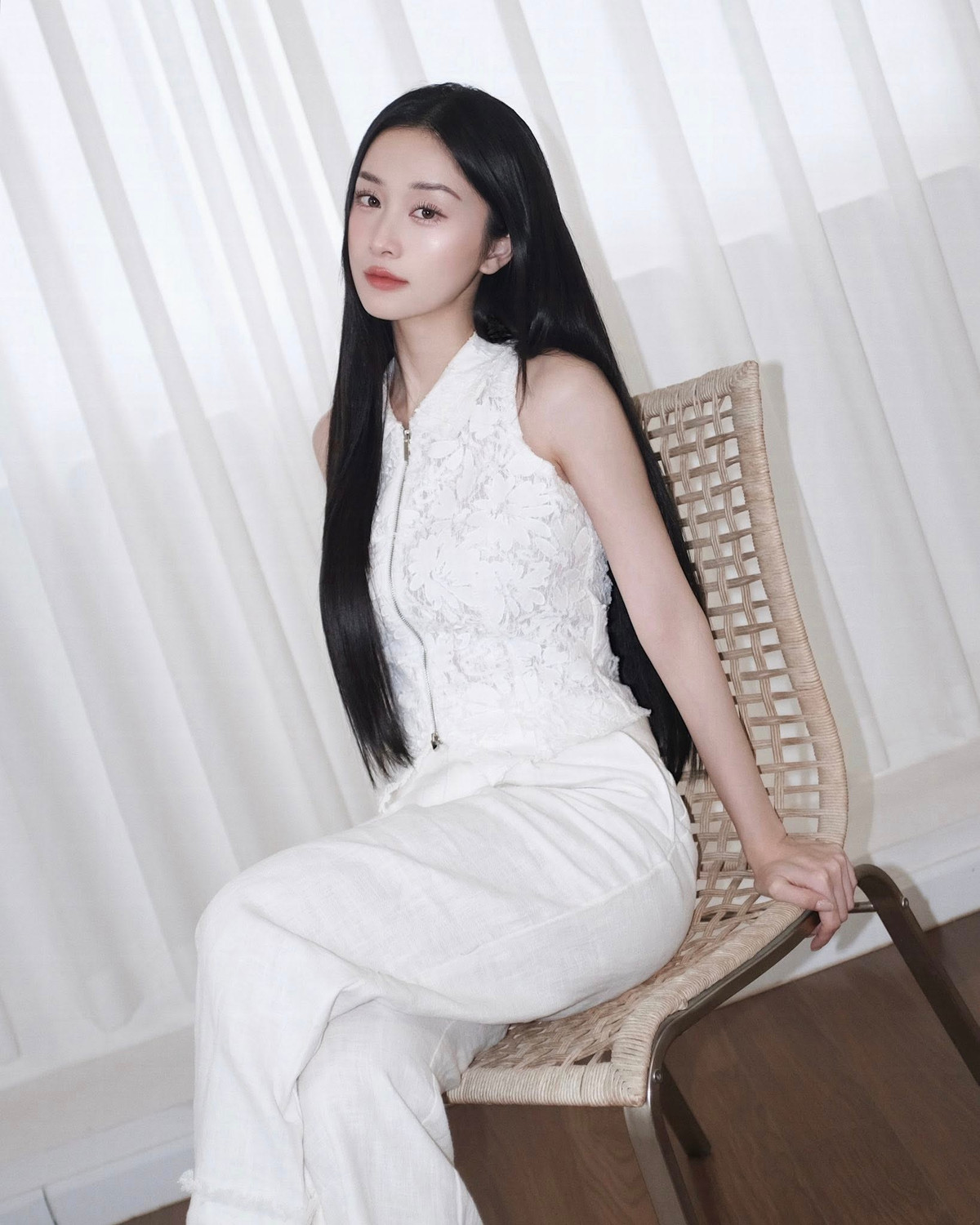 Chính sự hòa quyện giữa vẻ đẹp nam thần của Hải Nam và nét nữ tính cuốn hút của Jun Vũ từng giúp cả hai được gọi tên trong danh sách những “visual couple” nổi bật.