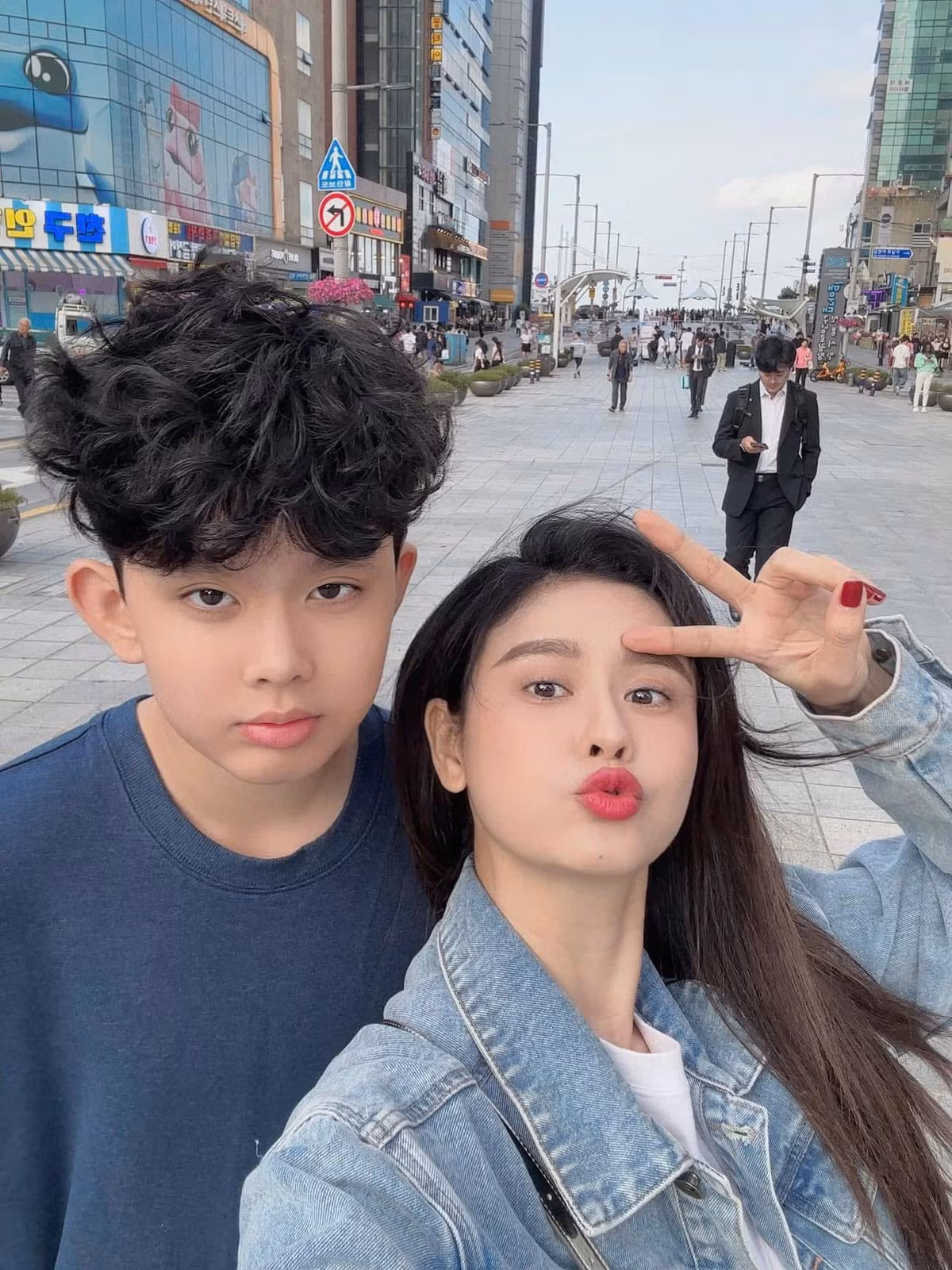 Những năm qua, Trương Quỳnh Anh duy trì hoạt động nghệ thuật song song với công việc kinh doanh.