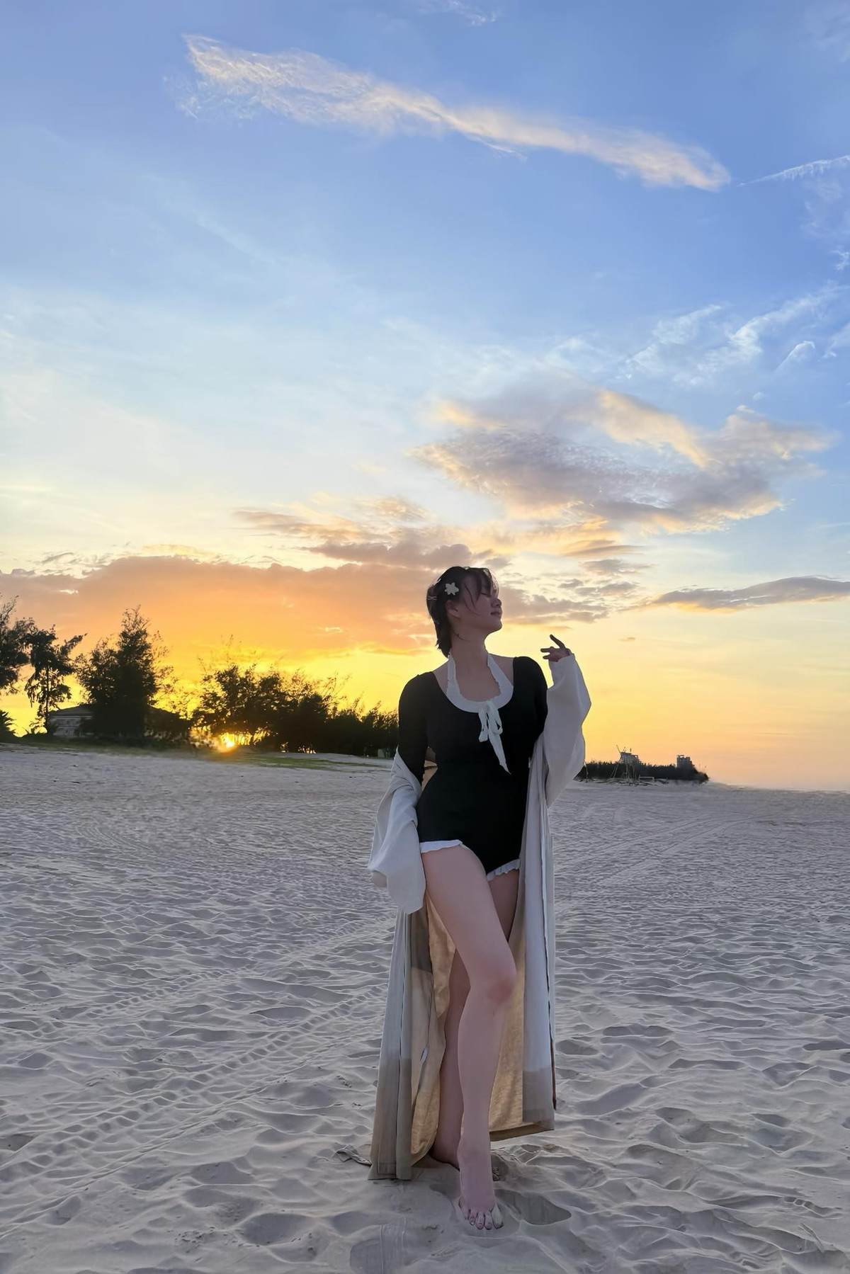 Nhiều lời khen ngợi được để lại dưới bài đăng: “Mẹ một con mà đỉnh quá”, “Không thể tin mới sinh em bé”, hay “Đúng chuẩn mẹ bỉm sữa thời hiện đại!”. Ảnh: FB Nguyễn Hương Giang