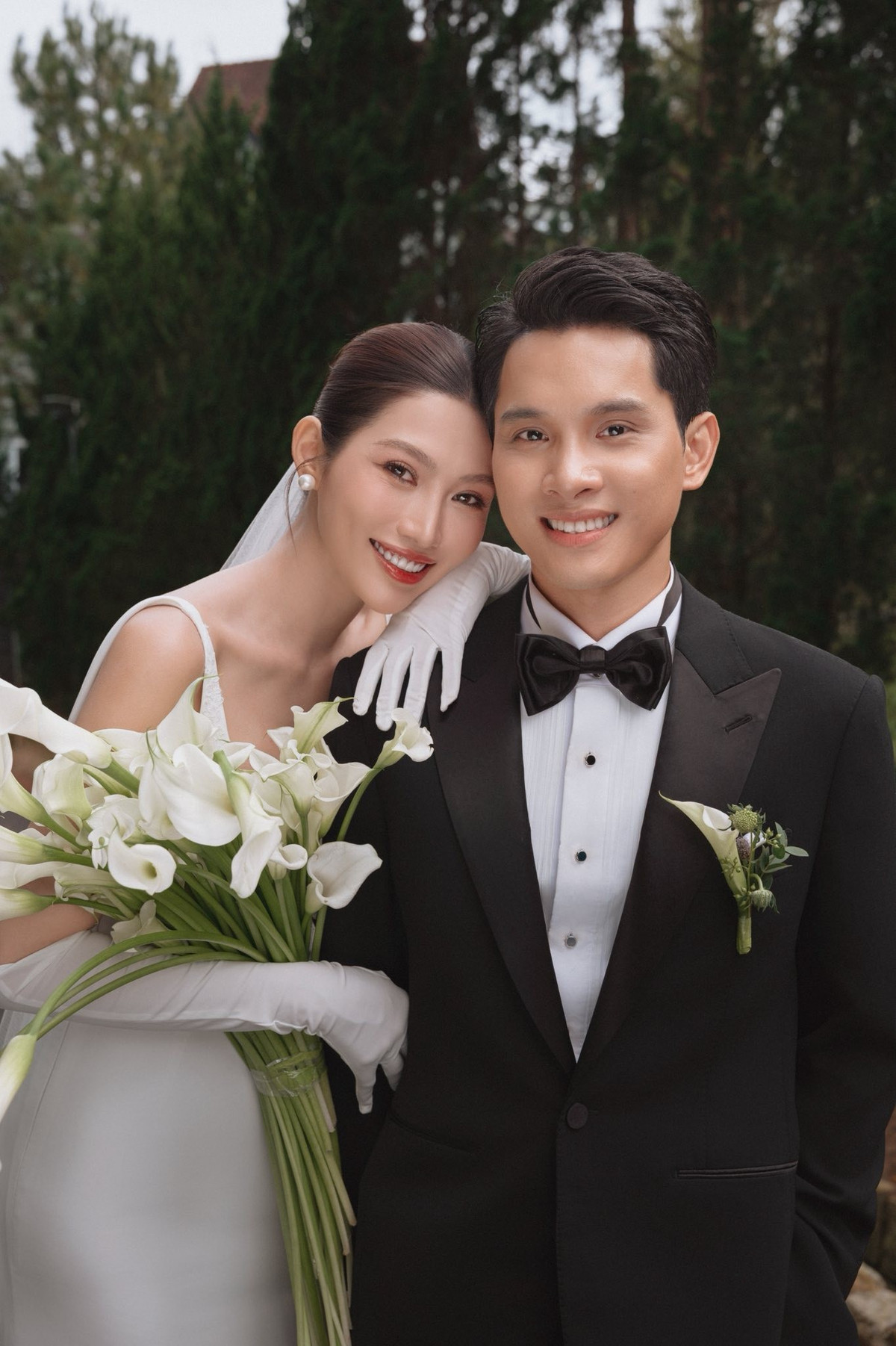 Á hậu Quỳnh Châu và CEO Phát Nguyễn khoe ảnh cưới vintage tại Đà Lạt trước hôn lễ. Ảnh: FB Chế Nguyễn Quỳnh Châu