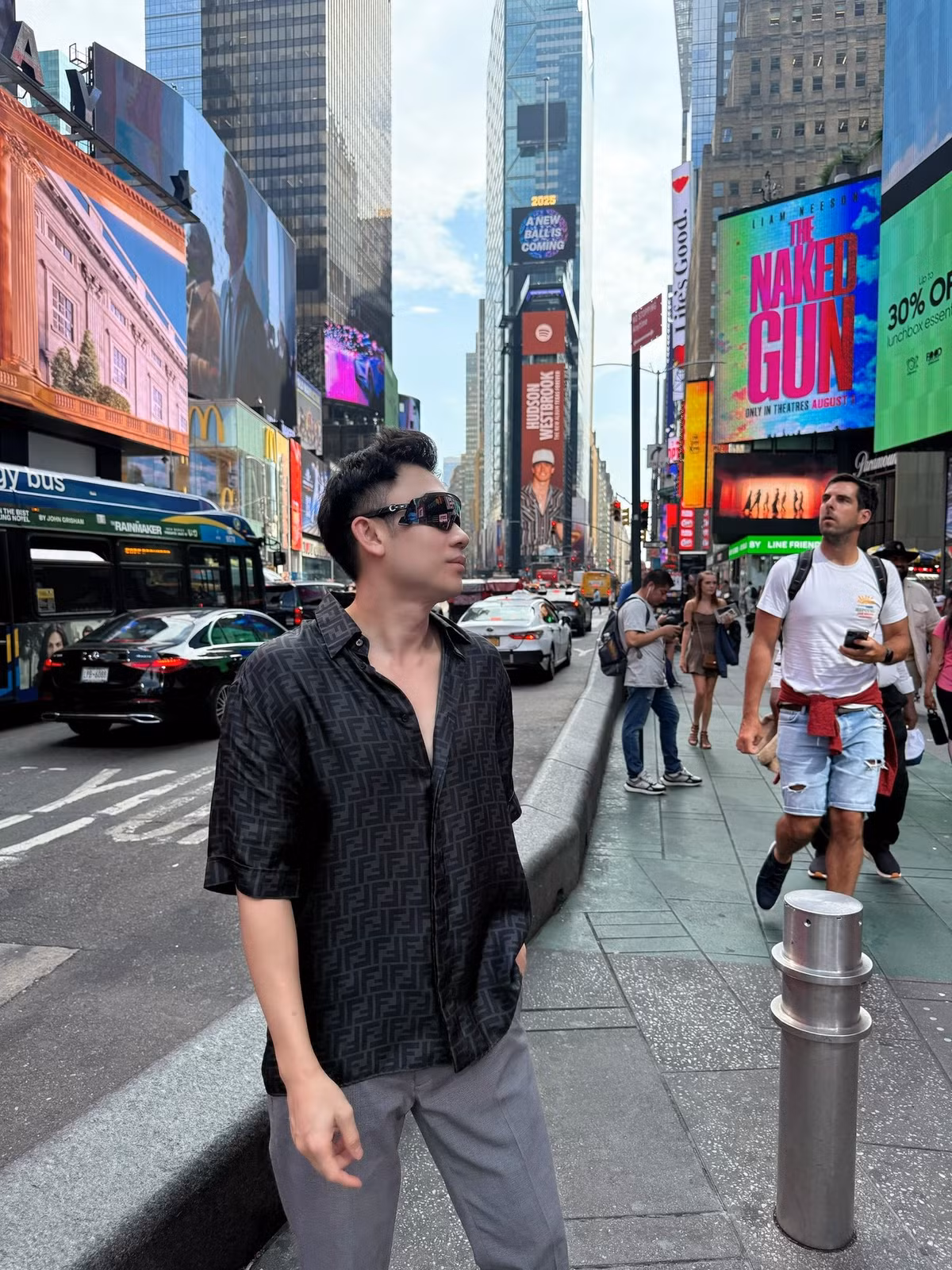 Dương Triệu Vũ dạo chơi New York. Ảnh: FB Dương Triệu Vũ