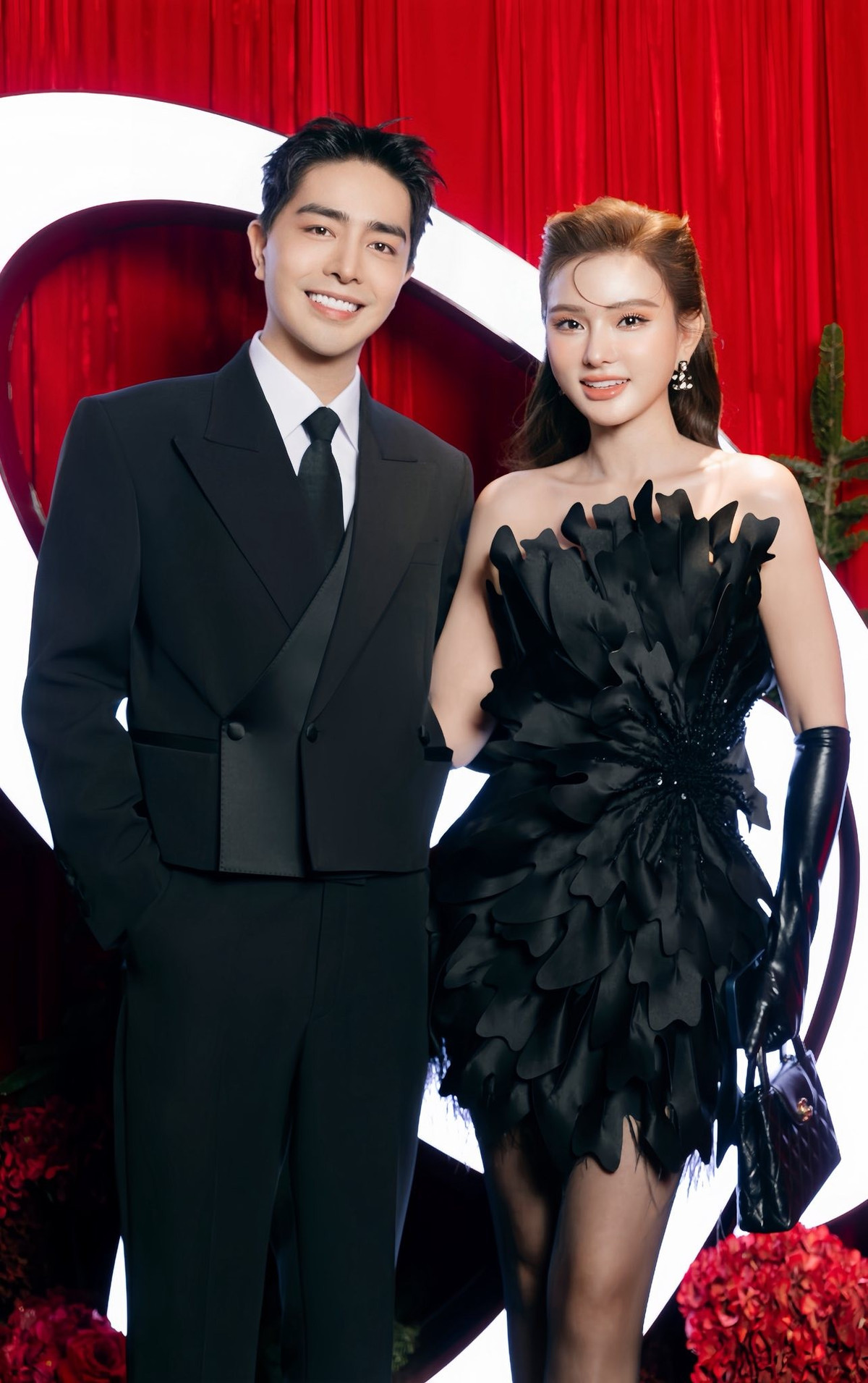 Sau cuộc hôn nhân đầu tiên đổ vỡ, Thu Thủy từng mất niềm tin vào tình yêu. Tuy nhiên, sự kiên nhẫn và chân thành của người bạn đời hiện tại đã giúp cô mở lòng, tin tưởng và tìm lại hạnh phúc.