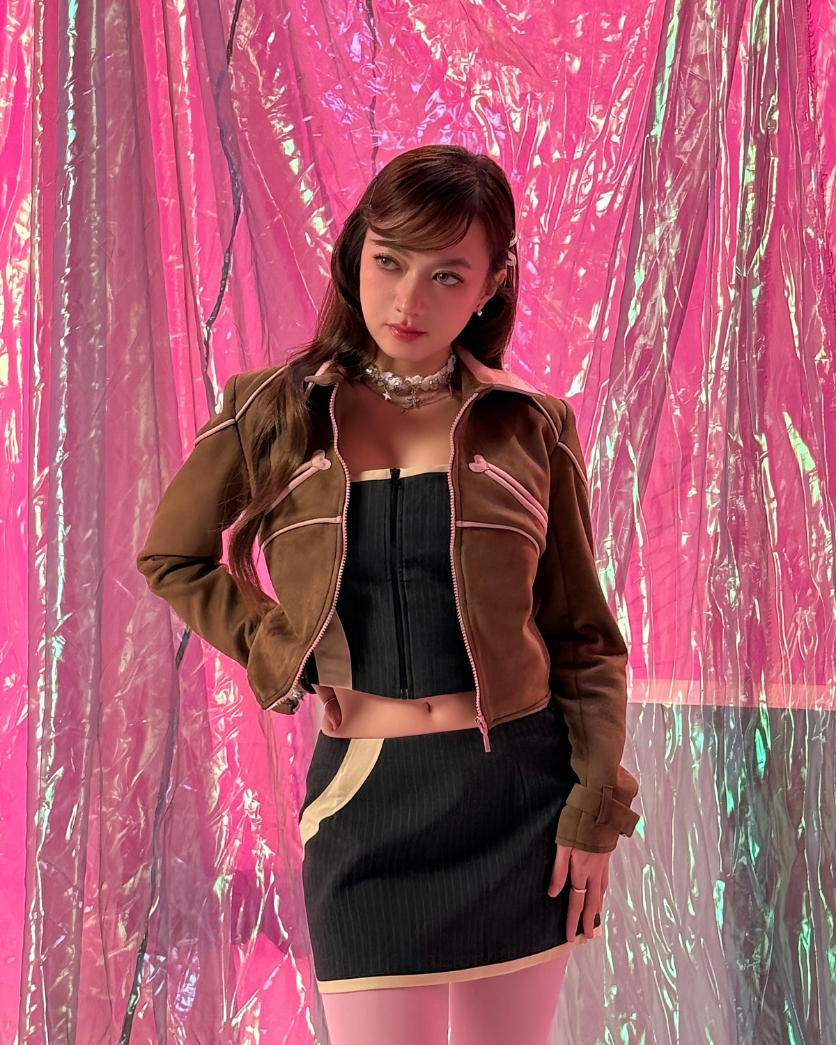 Dù vậy, trong ánh mắt và nụ cười của cô, người hâm mộ vẫn nhận ra nét trong trẻo, dễ thương đặc trưng của “sao nhí” năm nào.