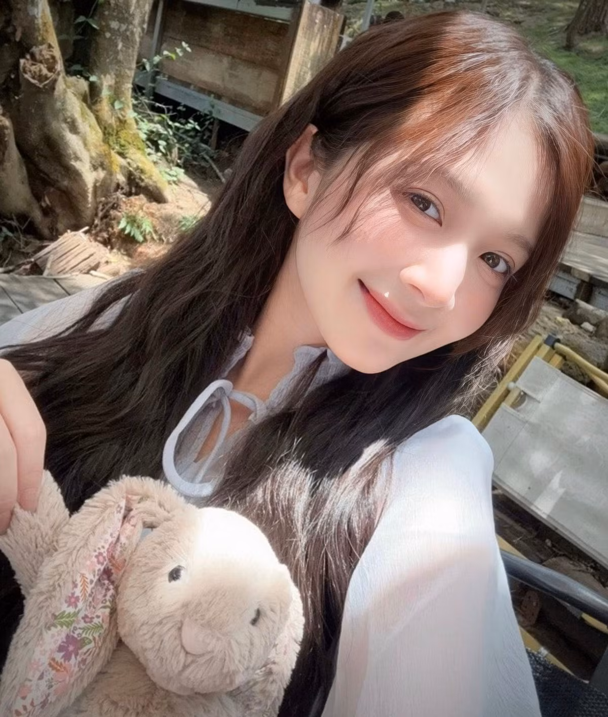 Nhiều khán giả dành lời khen cho nữ diễn viên với diễn xuất tự nhiên, ngoại hình nhỏ nhắn, trẻ trung phù hợp với hình tượng nhân vật là học sinh cấp 3. Ảnh: FB Nguyễn Hoàng Ngọc Huyền