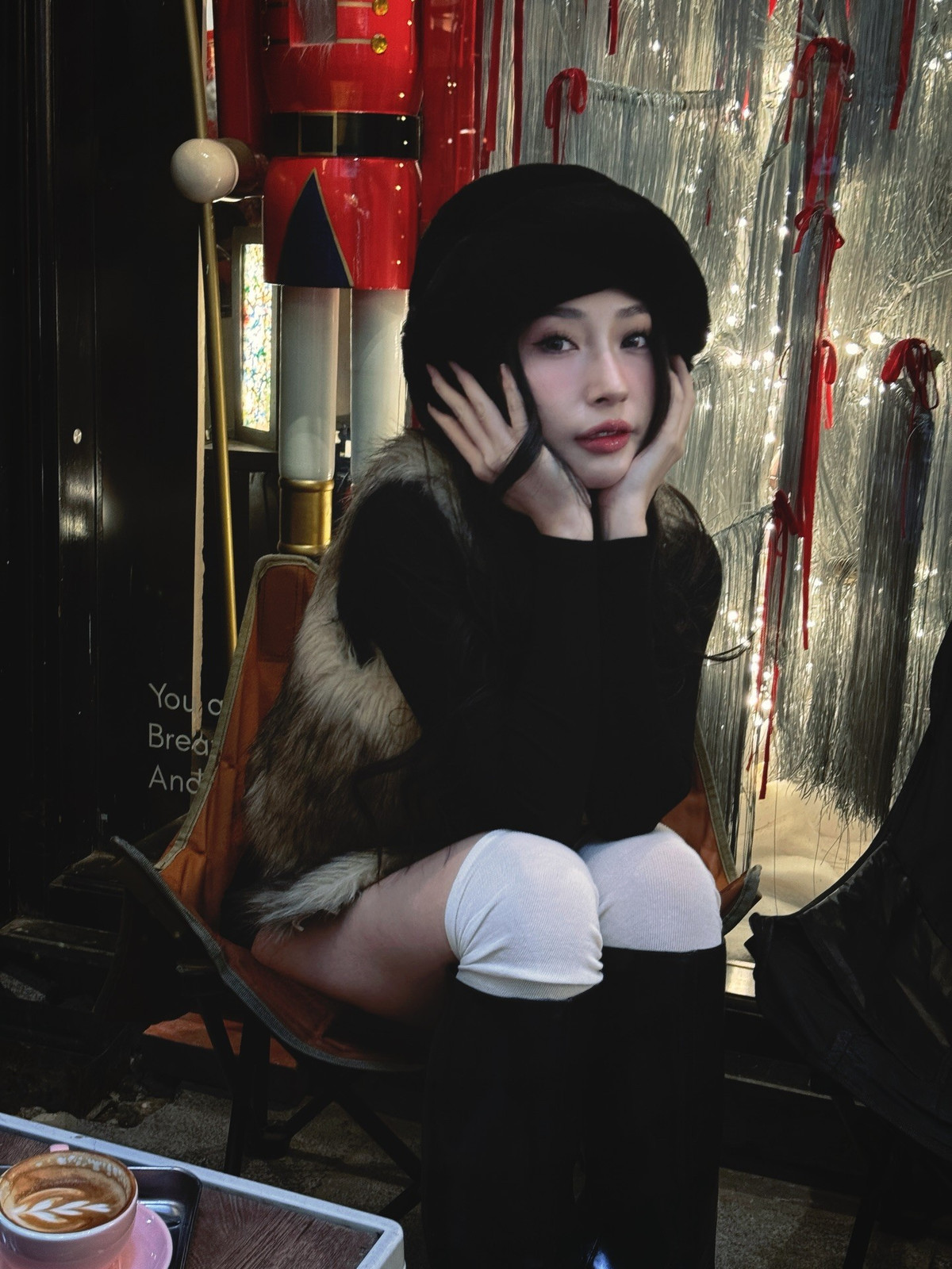 Ca sĩ Khổng Tú Quỳnh được người hâm mộ khen giữ mãi vẻ trẻ trung, xinh đẹp. Ảnh: FB Khổng Tú Quỳnh