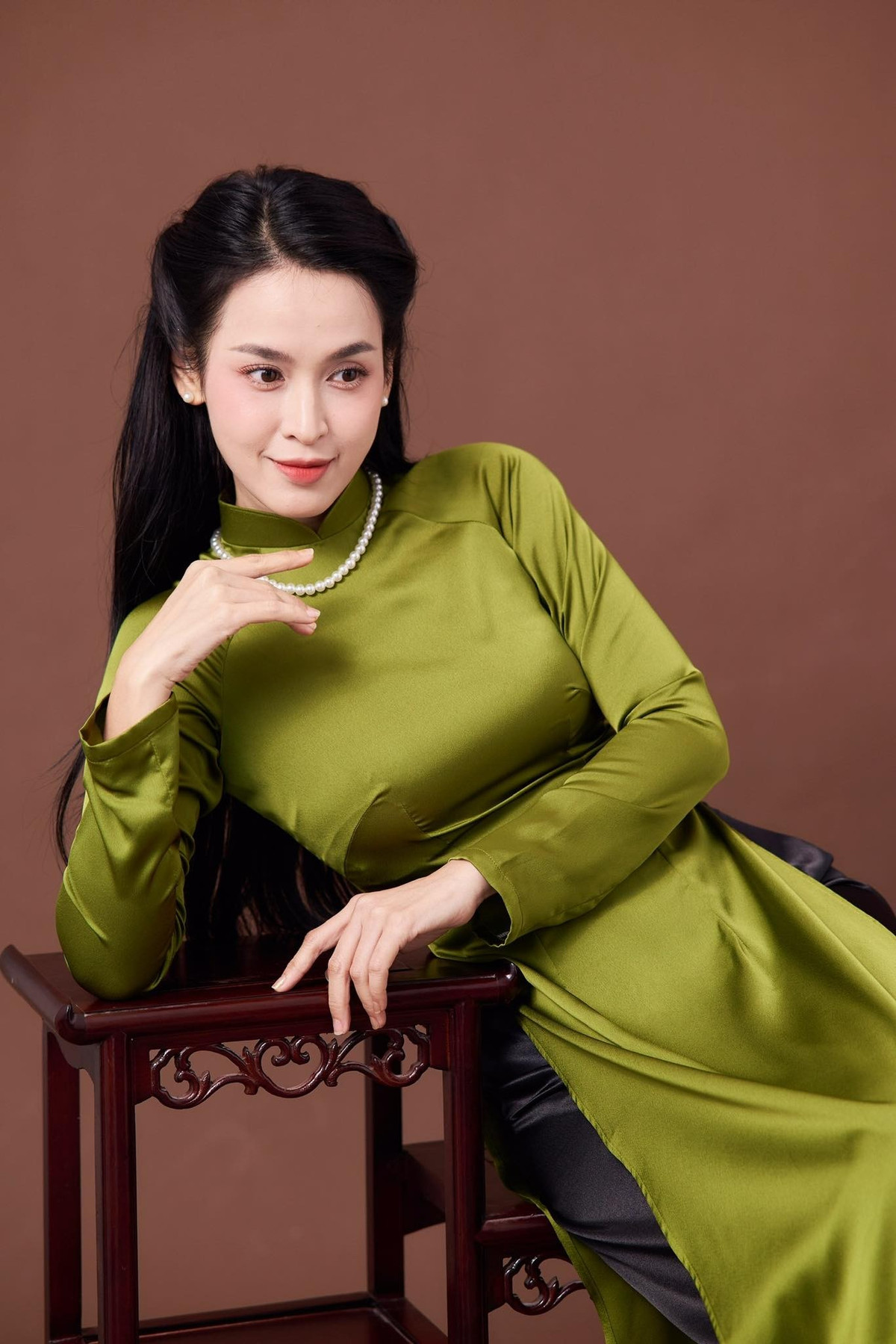 Diễn viên Tú Vi chụp bộ ảnh phong cách xưa. Ảnh: FB Lê Tú Vi