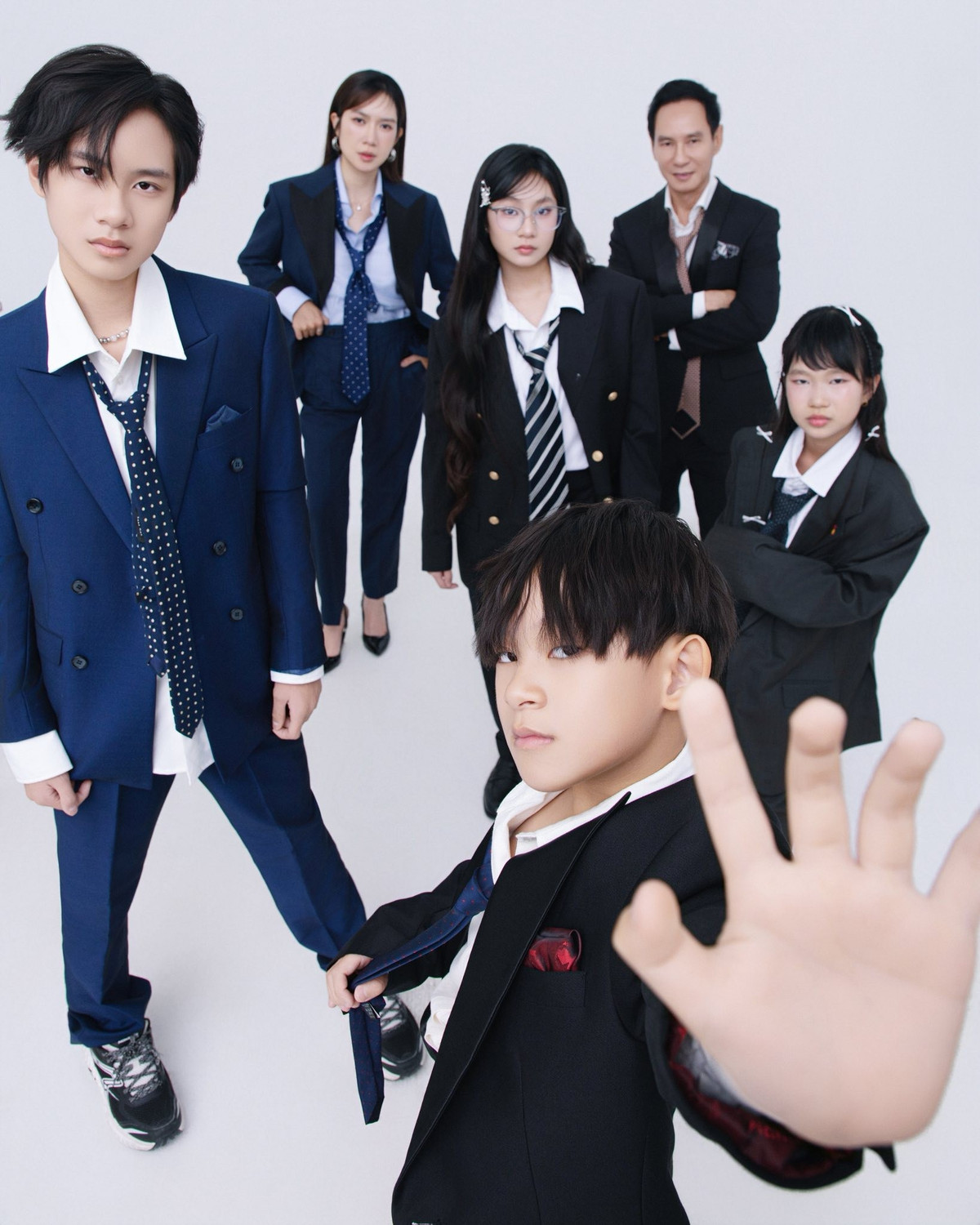 Đặc biệt, Minh Hà được khen ngày càng đẹp mặn mà, rạng rỡ theo thời gian.