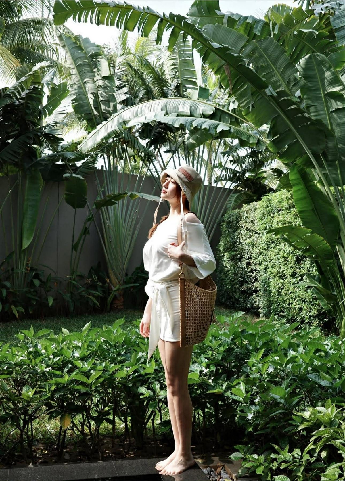 Trước đó, Hoa hậu Mai Phương Thúy cũng từng công nhận Lương Thùy Linh là chủ nhân vóc dáng “vàng”, hiếm có trong lịch sử nhan sắc Việt.