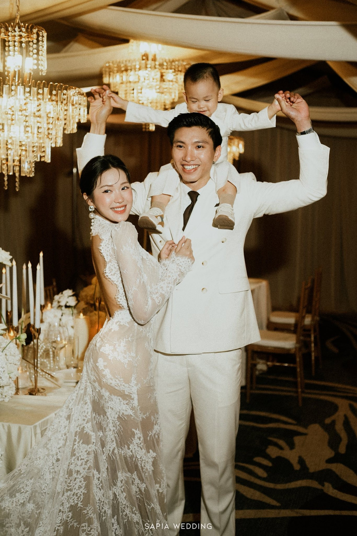 Tin tức sao Việt 21/10: Doãn Hải My - Đoàn Văn Hậu xả ảnh kỉ niệm 2 năm ngày cưới đẹp như ảnh bìa tạp chí. Ảnh: FB Doan Hai My