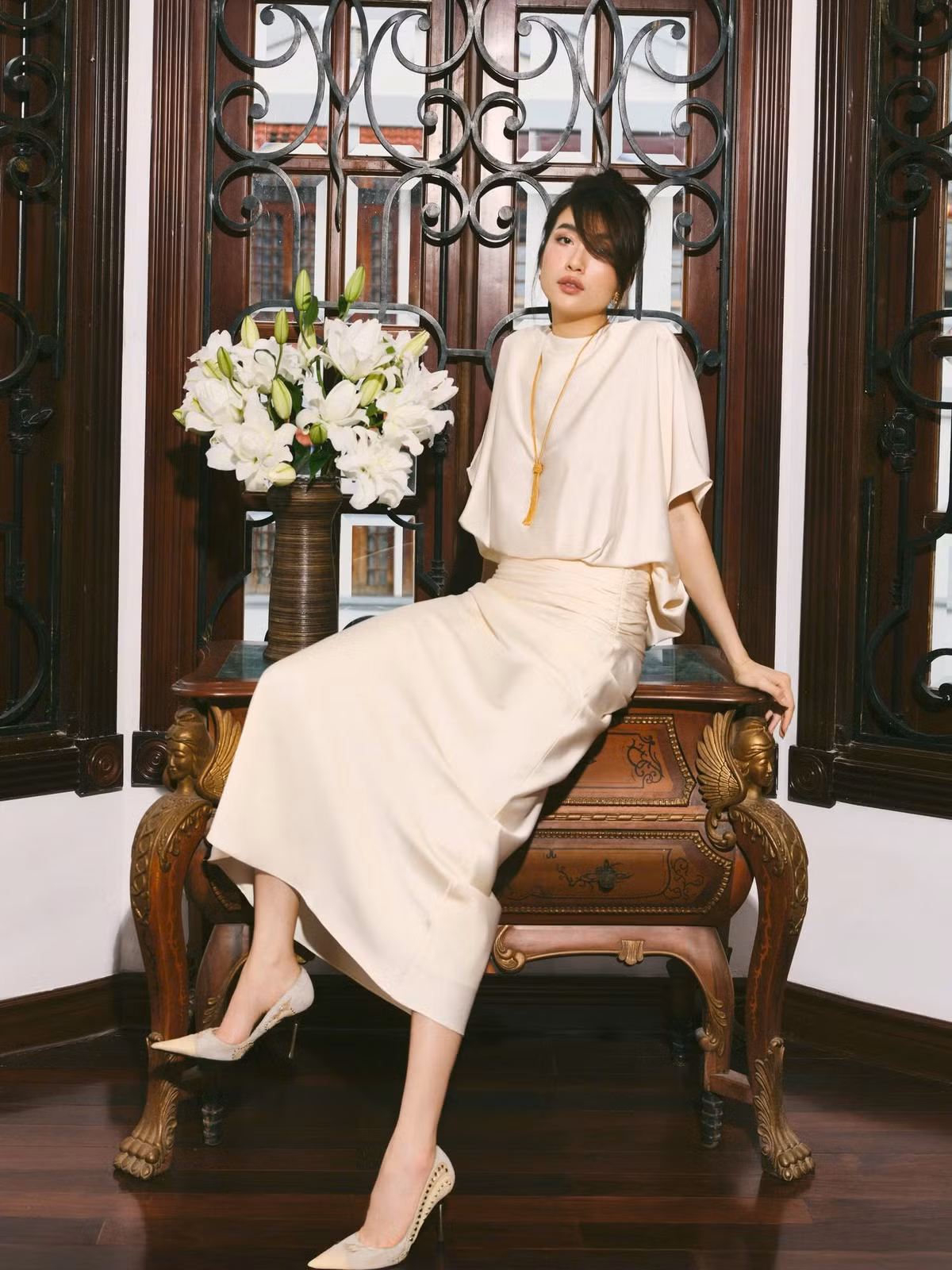 Không chỉ có vóc dáng đẹp, Lệ Hằng còn sở hữu một thần thái cuốn hút.