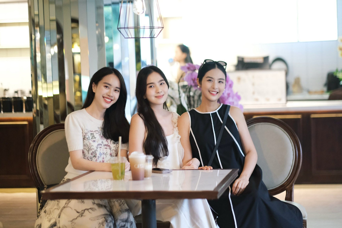 Dù mới trải qua hành trình làm mẹ, Ngọc Hân vẫn giữ được vẻ đẹp nền nã, thanh lịch vốn có.