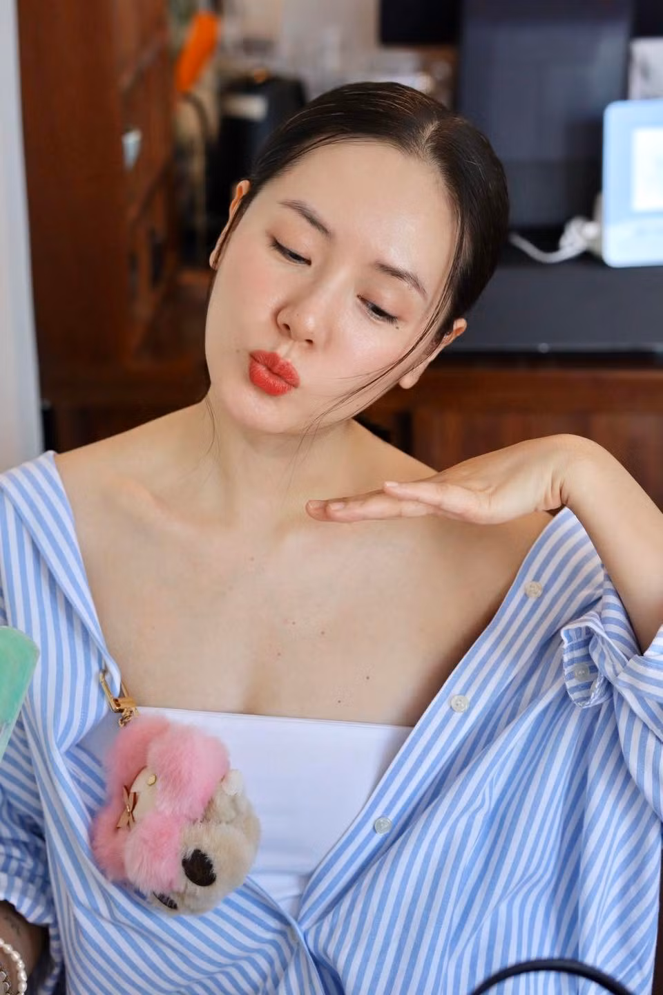 Phương Linh khiến mạng xã hội “dậy sóng” khi đăng tải loạt ảnh tận hưởng kỳ nghỉ tại thành phố biển Quy Nhơn. Ảnh: FB Tran Phuong Linh